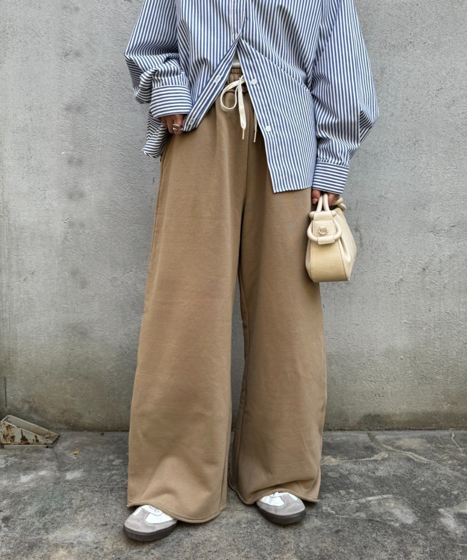 【チャオパニックティピー/CIAOPANIC TYPY】の【スタッフ所持率No.1!/新色追加】裏毛ワイドスウェットパンツ インテリア・キッズ・メンズ・レディースファッション・服の通販 founy(ファニー) 　ファッション　Fashion　レディースファッション　Fashion for Women　パンツ　Pants & Trousers　コンパクト　Compact, Small Size　スニーカー　Sneakers, Trainers　トレンド　Trend, Trending Now　リラックス　Relax, Relaxed Fit　ワイド　Wide, Wide Fit　おすすめ　Recommended / Our Picks　2026年　2026　ベージュ|ID: prp329100004862307 ipo3291000000036089569