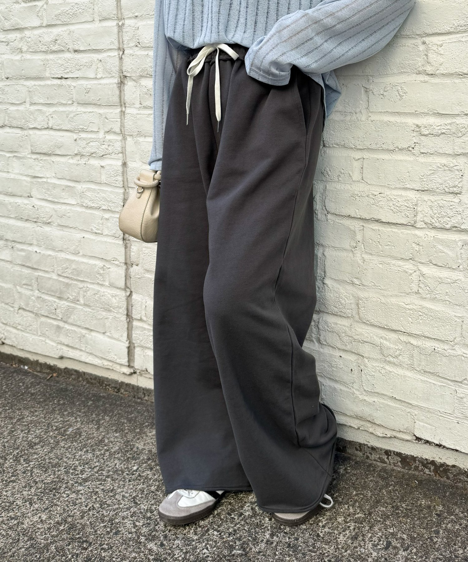 【チャオパニックティピー/CIAOPANIC TYPY】の【スタッフ所持率No.1!/新色追加】裏毛ワイドスウェットパンツ インテリア・キッズ・メンズ・レディースファッション・服の通販 founy(ファニー) 　ファッション　Fashion　レディースファッション　Fashion for Women　パンツ　Pants & Trousers　コンパクト　Compact, Small Size　スニーカー　Sneakers, Trainers　トレンド　Trend, Trending Now　リラックス　Relax, Relaxed Fit　ワイド　Wide, Wide Fit　おすすめ　Recommended / Our Picks　2026年　2026　チャコールグレー|ID: prp329100004862307 ipo3291000000036089574