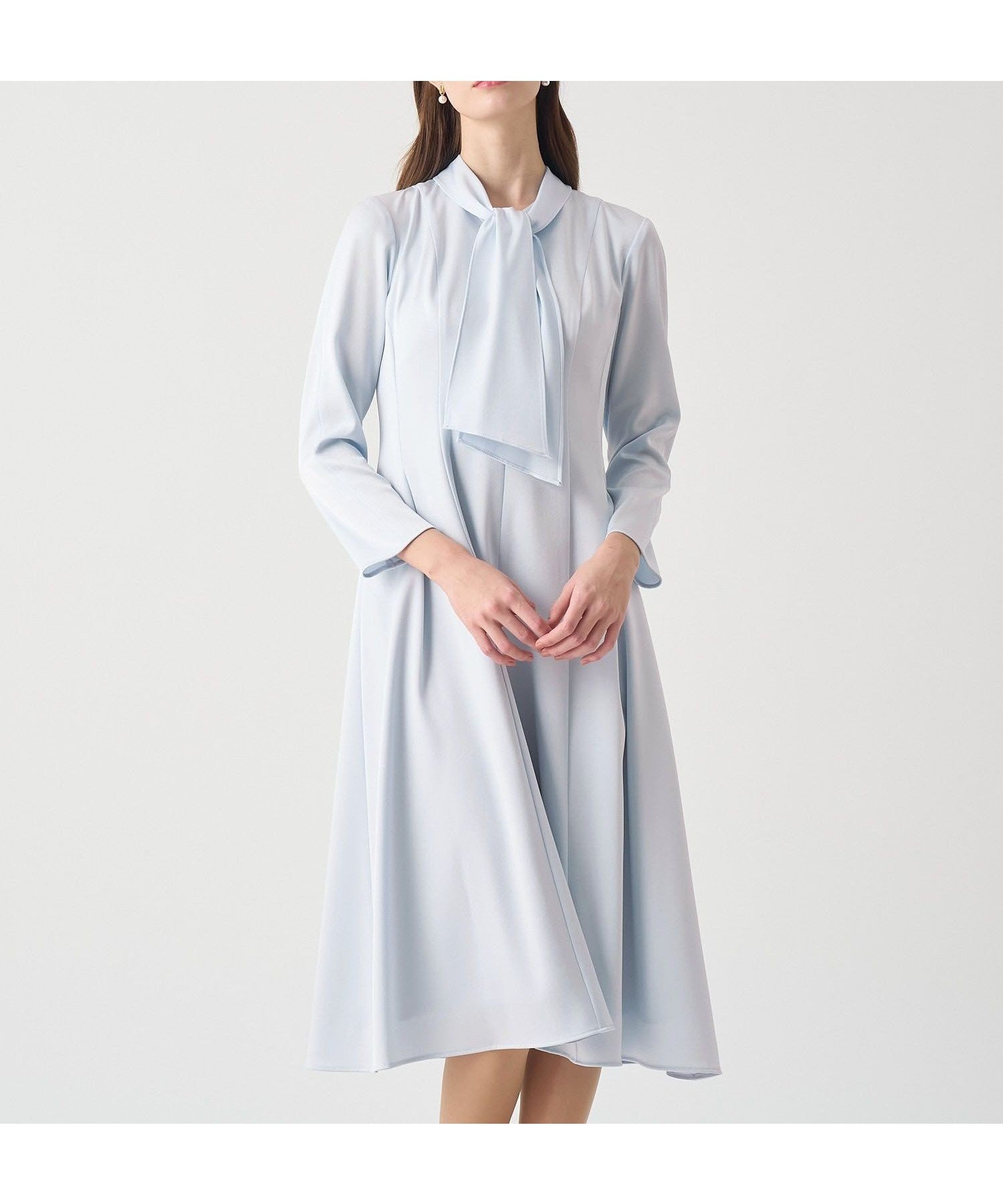 【アナイ/ANAYI】の【Eternal Line 2026】トリアセサテンボウタイ ワンピース インテリア・キッズ・メンズ・レディースファッション・服の通販 founy(ファニー) 　ファッション　Fashion　レディースファッション　Fashion for Women　ワンピース　Dresses　エレガント 上品　Elegant　吸水　Absorbent, Quick-Dry　シンプル　Simple, Minimal　ジャケット　Jacket, Outerwear　スマート　Smart, Elegant　セットアップ　Set-Up, Coordinated Outfit　フレア　Flare, Flared　ボウタイ　Bow Tie, Neck Bow　ワンポイント　One Point, Statement Accent　再入荷　Restock / Back in Stock　light blue|ID: prp329100004862317 ipo3291000000036090005