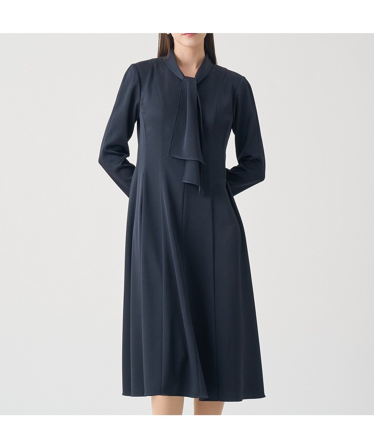 【アナイ/ANAYI】の【Eternal Line 2026】トリアセサテンボウタイ ワンピース インテリア・キッズ・メンズ・レディースファッション・服の通販 founy(ファニー) 　ファッション　Fashion　レディースファッション　Fashion for Women　ワンピース　Dresses　エレガント 上品　Elegant　吸水　Absorbent, Quick-Dry　シンプル　Simple, Minimal　ジャケット　Jacket, Outerwear　スマート　Smart, Elegant　セットアップ　Set-Up, Coordinated Outfit　フレア　Flare, Flared　ボウタイ　Bow Tie, Neck Bow　ワンポイント　One Point, Statement Accent　再入荷　Restock / Back in Stock　navy|ID: prp329100004862317 ipo3291000000036090007