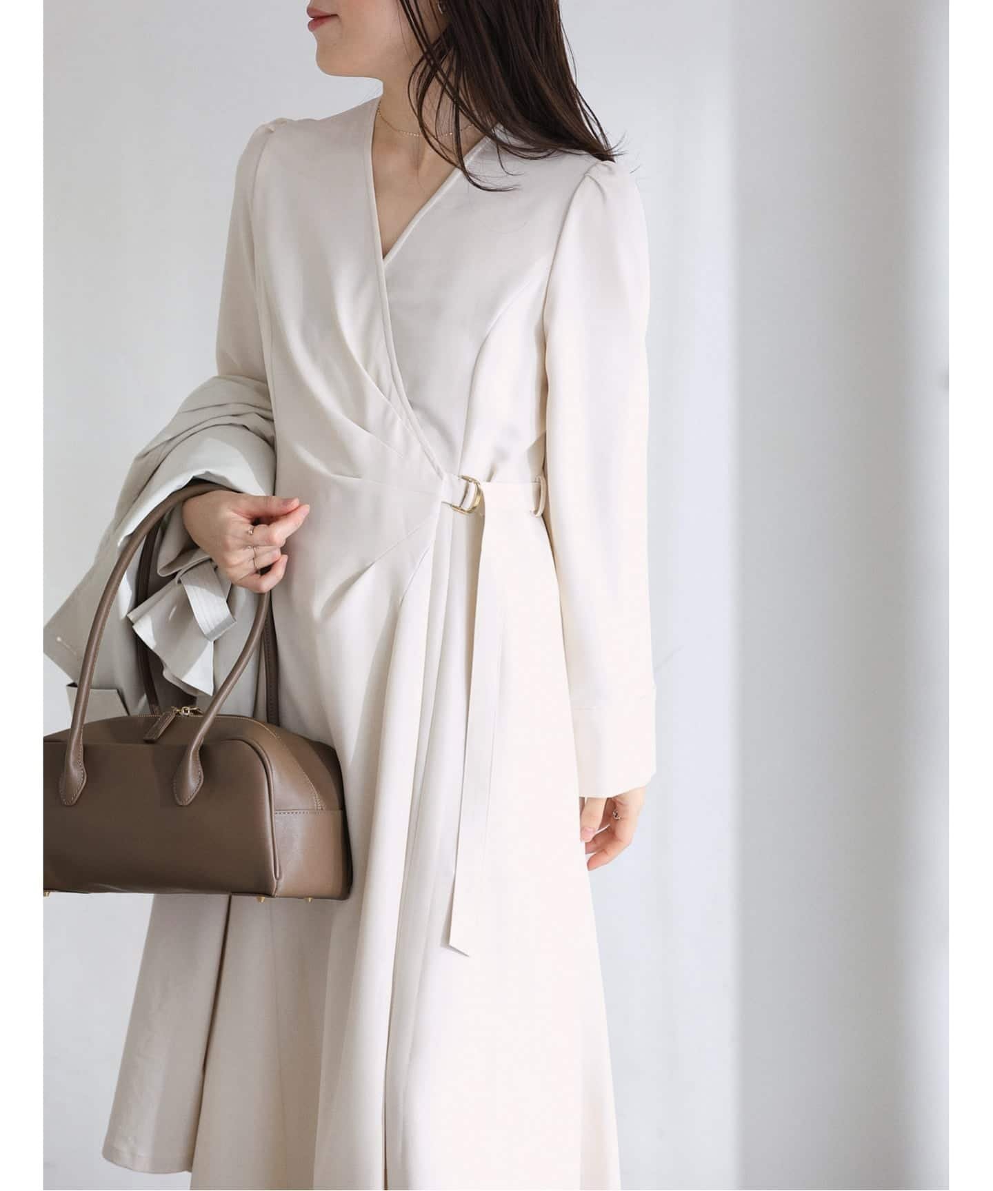 【ラ トータリテ/La TOTALITE】の【洗える】カシュクールワンピース インテリア・キッズ・メンズ・レディースファッション・服の通販 founy(ファニー) 　ファッション　Fashion　レディースファッション　Fashion for Women　ワンピース　Dresses　2026年　2026　とろみ　Fluid, Flowy Fabric　スマート　Smart, Elegant　洗える　Machine Washable　ナチュラル|ID: prp329100004862327 ipo3291000000036090331