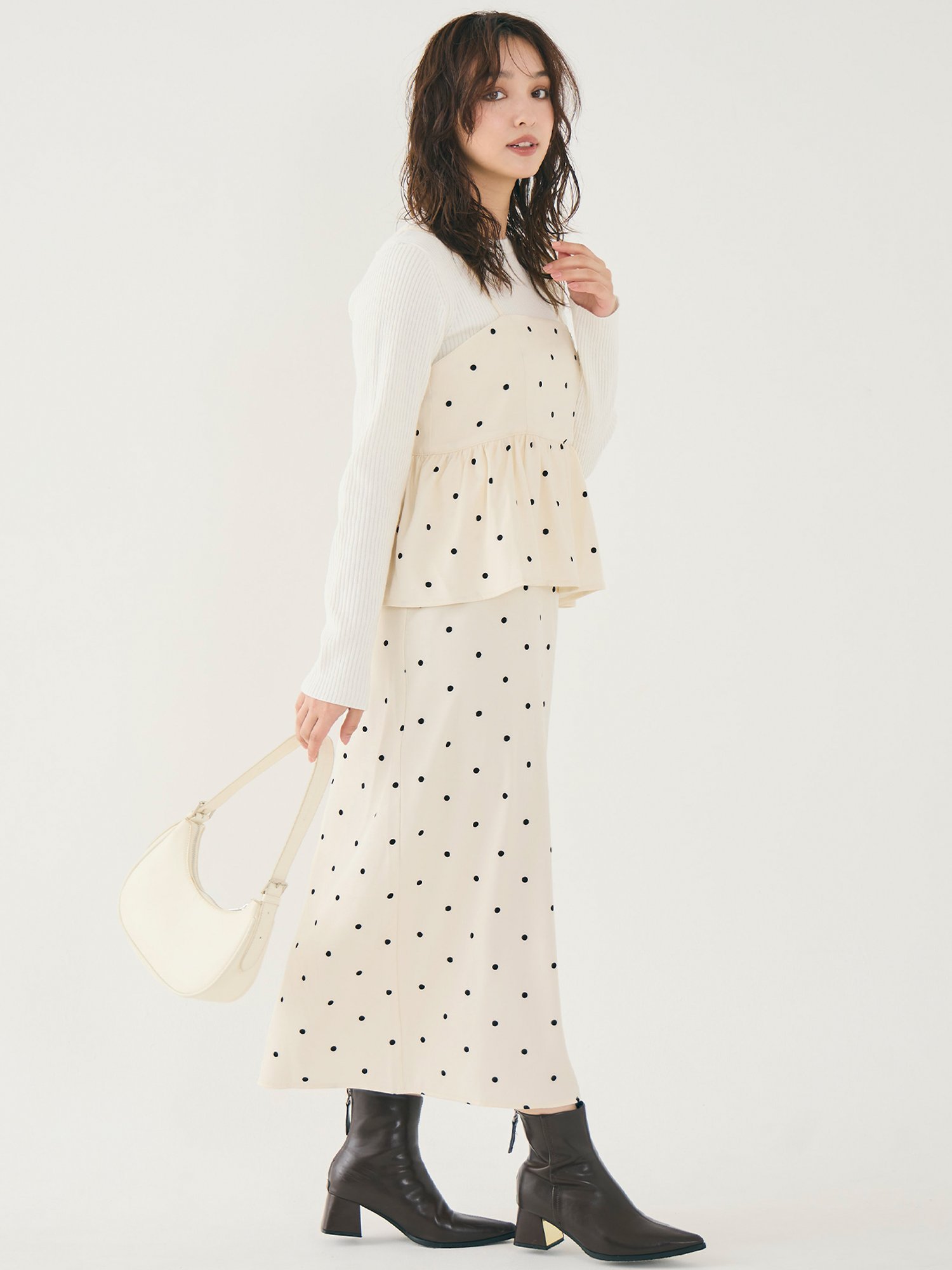 【コカ/COCA】のドットペプラムワンピース 人気、トレンドファッション・服の通販 founy(ファニー) ファッション Fashion レディースファッション Fashion for Women ワンピース Dresses インナー Innerwear 春 Spring カットソー Cut and Sewn Top 切替 Switching, Contrast Panel シューズ Shoes, Footwear ドット Polka Dot, Dot Pattern フレア Flare, Flared ペプラム Peplum, Flared Hem ポケット Pocket, Pocket Detail 水玉 Polka Dot, Dot Pattern ロング Long, Long-Length おすすめ Recommended / Our Picks エレガント 上品 Elegant ビジネス 仕事 通勤 Business / Work / Commuting 2026年 2026 other-1|ID: prp329100004862332 ipo3291000000036090403