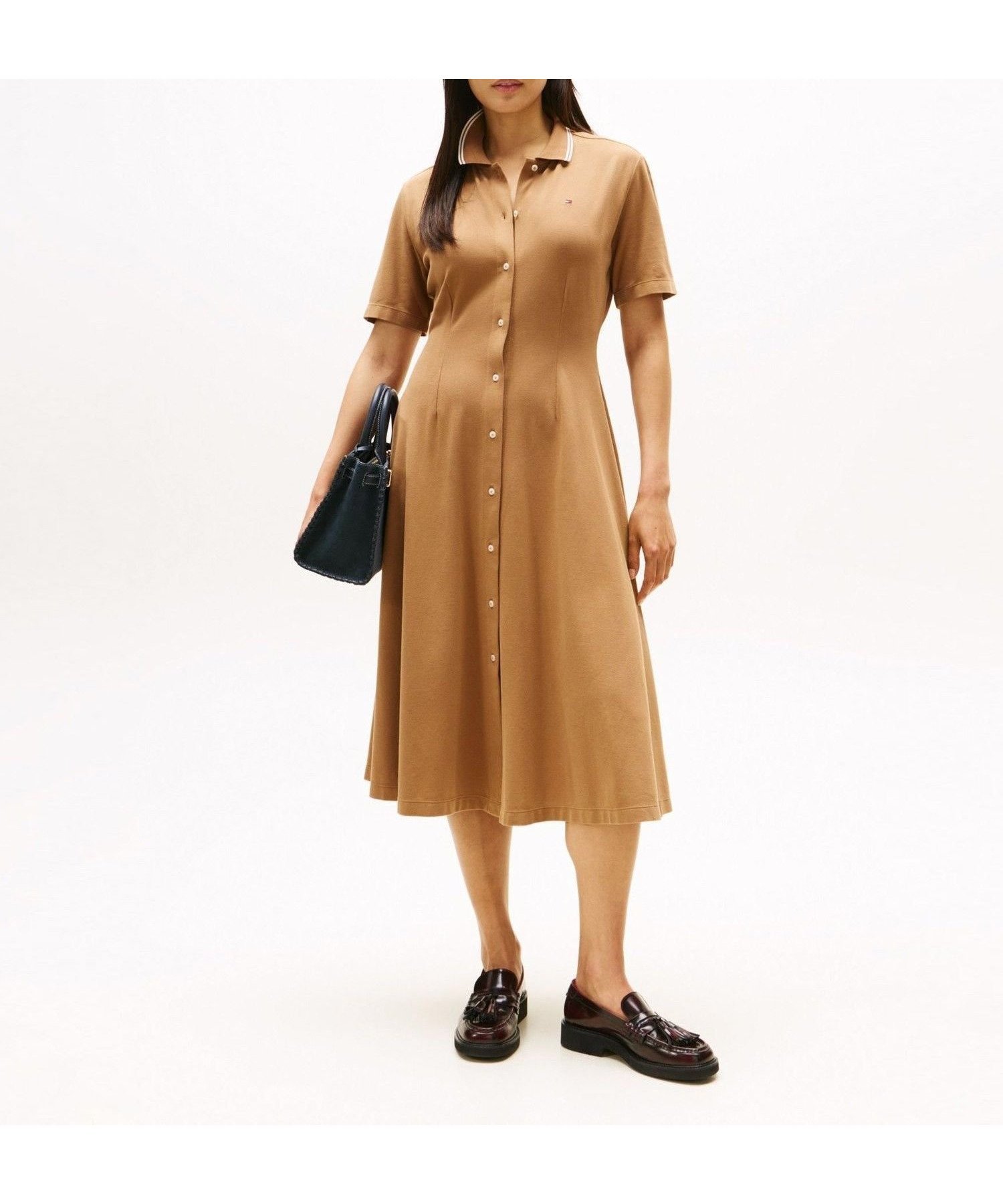 【トミーヒルフィガー/TOMMY HILFIGER】のボタンニーフレアショートスリーブポロワンピース インテリア・キッズ・メンズ・レディースファッション・服の通販 founy(ファニー) 　ファッション　Fashion　レディースファッション　Fashion for Women　ワンピース　Dresses　アメリカン　American Style　クラシック　Classic, Timeless Style　ゴルフ　Golf　シンプル　Simple, Minimal　デニム　Denim, Jeans Material　バランス　Balance, Style Balance　フロント　Front, Front Design　モダン　Modern, Contemporary　リボン　Ribbon, Bow　エレガント 上品　Elegant　人気　Popular, Best Seller　ライトブラウンGWA|ID: prp329100004862338 ipo3291000000036090563