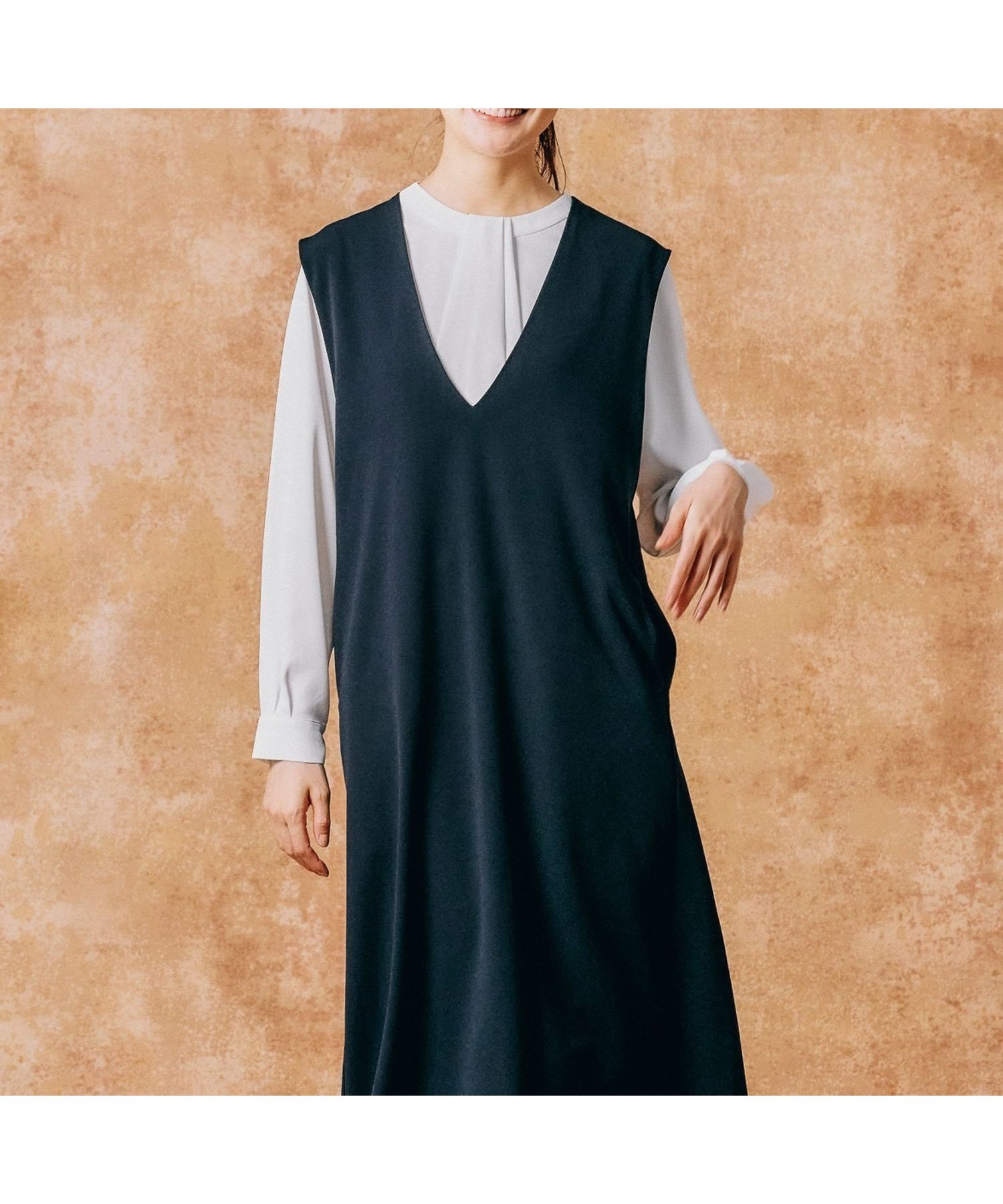 【グローバルワーク/GLOBAL WORK】のスゴラクストレッチVネックジャンスカ/133616 人気、トレンドファッション・服の通販 founy(ファニー) 　ファッション　Fashion　レディースファッション　Fashion for Women　トップス・カットソー　Cut & Sew Tops　Vネックトップス　V-Neck Tops / V-Cut Neckline Shirts　ジョーゼット　Georgette, Semi-Sheer Fabric　スリット　Slit, Slit Detail　パール　Pearl, Pearl Accent　ポケット　Pocket, Pocket Detail　ロング　Long, Long-Length　楽ちん　Easy Fit, Comfortable　 other-1|ID: prp329100004862348 ipo3291000000036090771