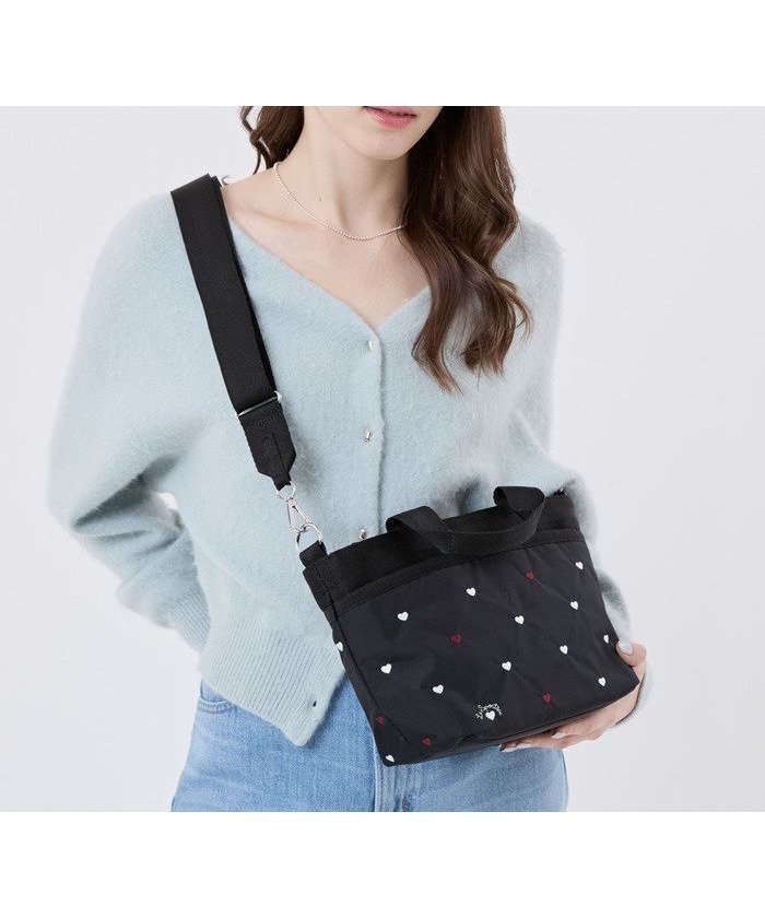 【レスポートサック/LeSportsac】の【公式】レスポートサック トートバッグ 3041HF94 LeSportsac インテリア・キッズ・メンズ・レディースファッション・服の通販 founy(ファニー) 　ファッション　Fashion　レディースファッション　Fashion for Women　バッグ　Bags　スポーツウェア　Functional & Stylish Sportswear　スポーツバッグ・ジム用ポーチ・バックパック　Gym Bag / Sports Backpack / Pouch for Training　おすすめ　Recommended / Our Picks　ギフト プレゼント　Gift / Present　コンパクト　Compact, Small Size　ポケット　Pocket, Pocket Detail　旅行　Travel　財布　Wallet, Purse　ブラック_HF94|ID: prp329100004862359 ipo3291000000036091037