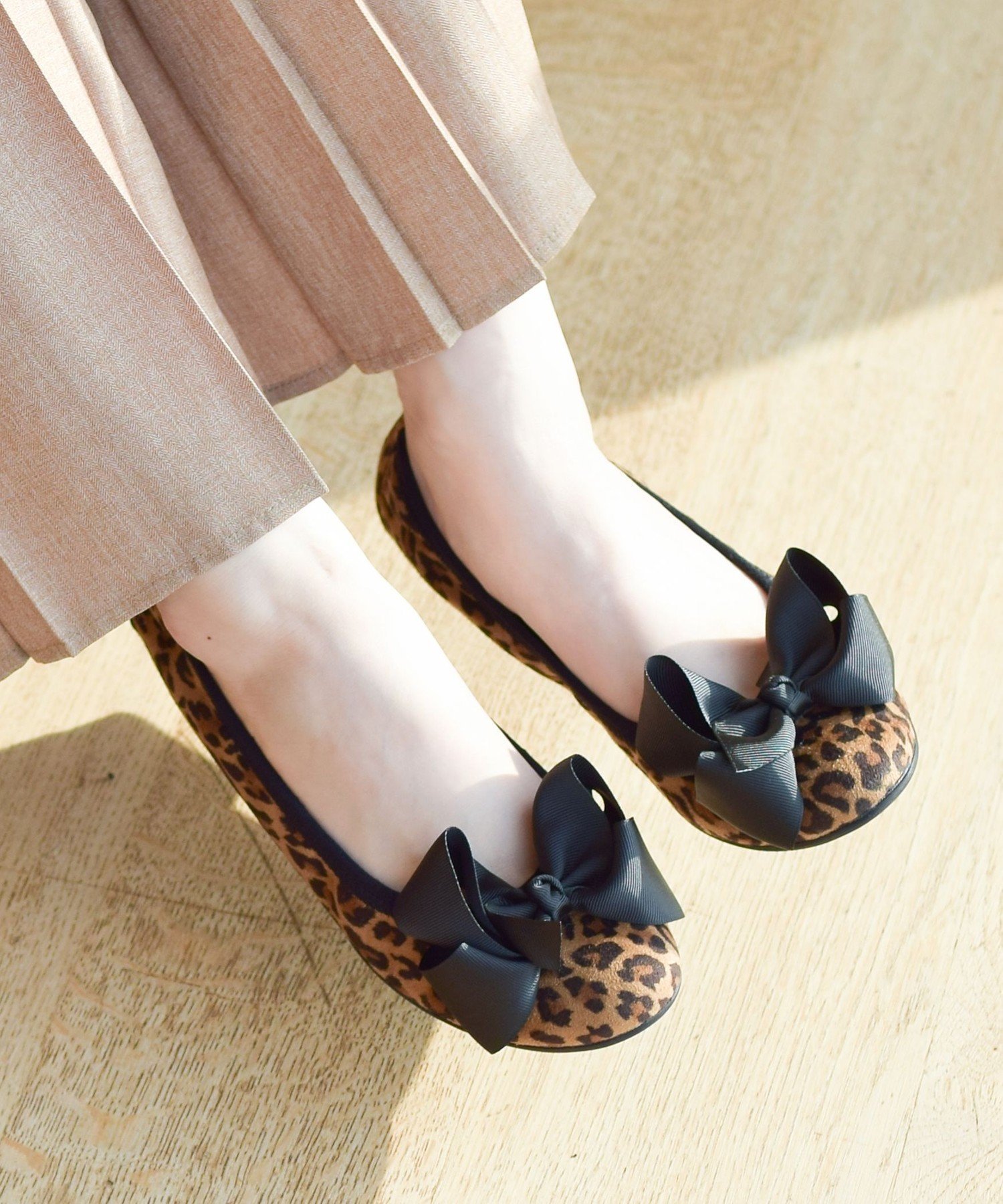 【ビームス ウイメン/BEAMS】のSEPTEMBER MOON / リボン バレエシューズ インテリア・キッズ・メンズ・レディースファッション・服の通販 founy(ファニー) ファッション Fashion レディースファッション Fashion for Women クール Cool, Chic シューズ Shoes, Footwear バランス Balance, Style Balance バレエ Ballet, Ballet Style フィット Fit, Slim Fit フェミニン Feminine, Girly リボン Ribbon, Bow レオパード Leopard, Animal Print 人気 Popular, Best Seller 定番 Standard, Basic Item LEOPARD|ID: prp329100004862402 ipo3291000000036091768