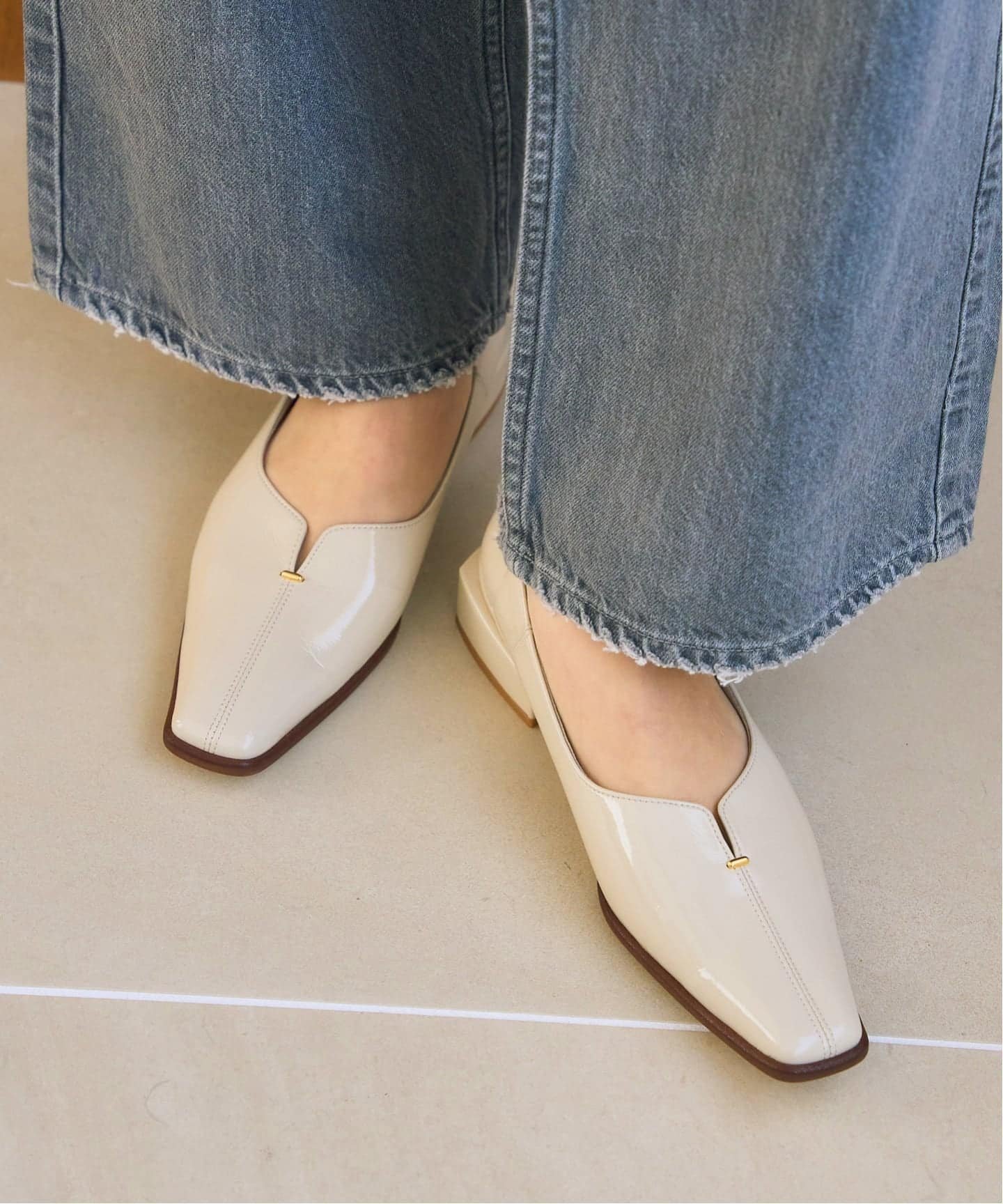 【ル タロン/Le Talon】の《追加》2.5cmスクエアスリットソフトフラット インテリア・キッズ・メンズ・レディースファッション・服の通販 founy(ファニー) ファッション Fashion レディースファッション Fashion for Women カッティング Cutting Detail シューズ Shoes, Footwear スリット Slit, Slit Detail フラット Flat, Flat Shoes メタル Metal, Metal Parts ライニング Inner Lining, Inner Fabric, Lined ロング Long, Long-Length ナチュラル|ID: prp329100004862409 ipo3291000000036091869