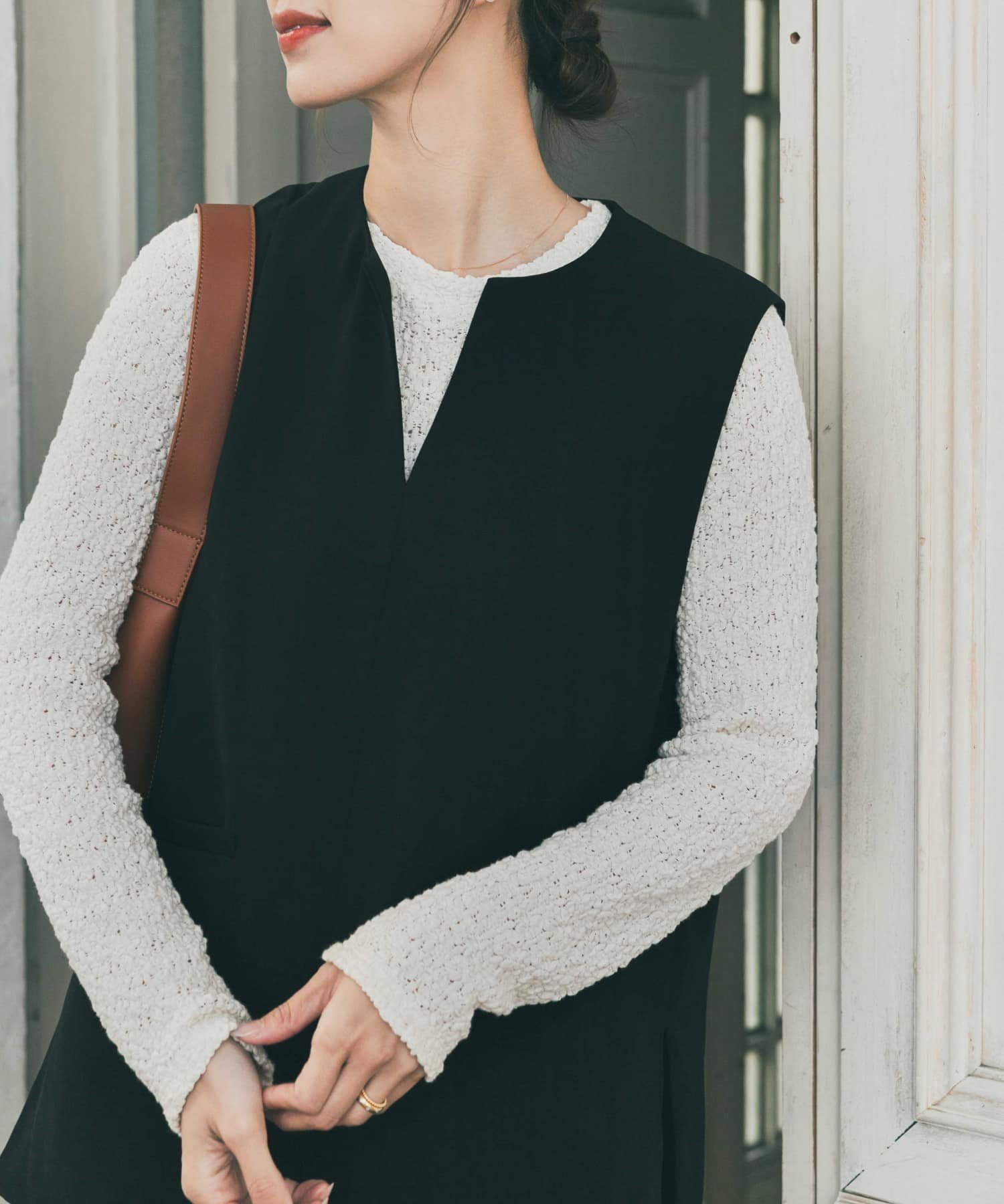 【アーバンリサーチ ドアーズ/URBAN RESEARCH DOORS】のポコポコレースロングTシャツ インテリア・キッズ・メンズ・レディースファッション・服の通販 founy(ファニー) ファッション Fashion レディースファッション Fashion for Women トップス・カットソー Cut & Sew Tops シャツ・ブラウス・オフィスカジュアル Elegant Blouses & Button-Ups ロングTシャツ・Tシャツ Longline T-Shirts & Tees アクセサリー Fashion Accessories インナー Innerwear カットソー Cut and Sewn Top サロペット Overalls, Salopette シンプル Simple, Minimal ジャケット Jacket, Outerwear 長袖 Long Sleeve, Full Sleeve レース Lace, Lace Fabric S/S・春夏 SS, Spring/Summer, Warm Season 夏 Summer 2026年 2026 オフホワイト|ID: prp329100004862774 ipo3291000000036118568