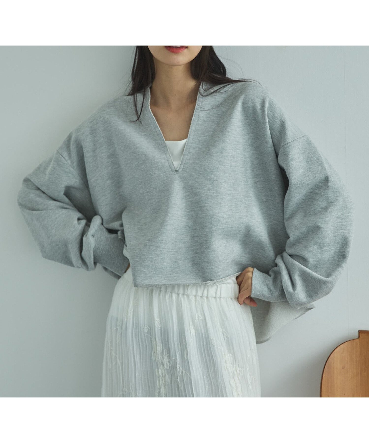 【ドゥ アルシーヴ/Doux archives】のキーネックスウェットプルオーバー インテリア・キッズ・メンズ・レディースファッション・服の通販 founy(ファニー) ファッション Fashion レディースファッション Fashion for Women トップス・カットソー Cut & Sew Tops レディースパーカー・カジュアルフーディー Casual Hoodies & Sweatshirts カジュアルプルオーバー・ニットトップス Pullovers & Knit Tops / Casual Pullovers スウェット・クルーネックトップス Sweatshirts & Crewnecks / Relaxed Fit Sweat Tops カットオフ Cut-Off Design スウェット / スエット Sweatshirt, Sweatwear スキッパー Skipper, Open Collar ボトム Bottoms, Lower Wear 人気 Popular, Best Seller GRAY|ID: prp329100004862816 ipo3291000000036119124