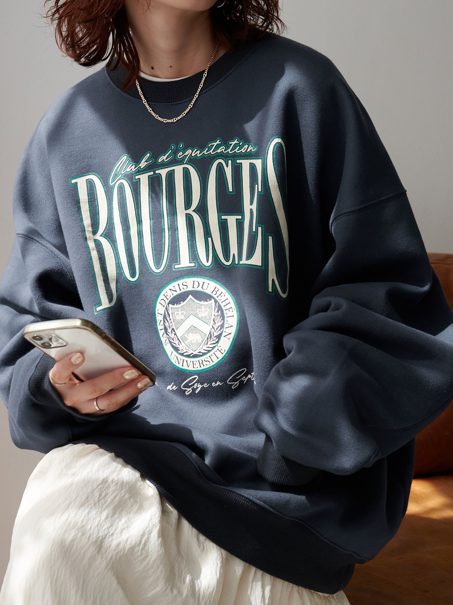 【ディスコート/Discoat】の【大ヒットアイテム】《WEB限定》カレッジロゴスウェット インテリア・キッズ・メンズ・レディースファッション・服の通販 founy(ファニー) 　ファッション　Fashion　レディースファッション　Fashion for Women　トップス・カットソー　Cut & Sew Tops　レディースパーカー・カジュアルフーディー　Casual Hoodies & Sweatshirts　スウェット・クルーネックトップス　Sweatshirts & Crewnecks / Relaxed Fit Sweat Tops　おすすめ　Recommended / Our Picks　スウェット / スエット　Sweatshirt, Sweatwear　スリーブ　Sleeve, Long Sleeve / Short Sleeve　ダウン　Down, Puffer　ビッグ　Big, Oversized　プリント　Print, Printed Pattern　ヴィンテージ　Vintage Style　人気　Popular, Best Seller　定番　Standard, Basic Item　春　Spring　秋　Autumn　ネイビー|ID: prp329100004862821 ipo3291000000036119269