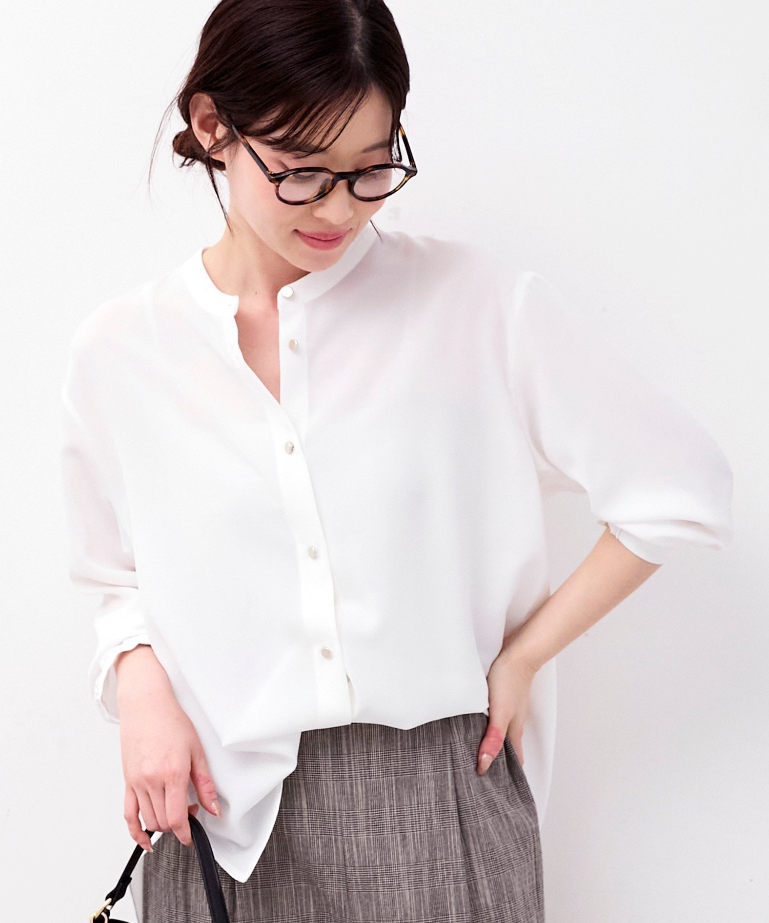 【ルクールブラン/le.coeur blanc】の2WAYジョーゼットギャザースリーブブラウス インテリア・キッズ・メンズ・レディースファッション・服の通販 founy(ファニー) ファッション Fashion レディースファッション Fashion for Women トップス・カットソー Cut & Sew Tops シャツ・ブラウス・オフィスカジュアル Elegant Blouses & Button-Ups おすすめ Recommended / Our Picks ギャザー Gathered, Ruffled シンプル Simple, Minimal ジョーゼット Georgette, Semi-Sheer Fabric ストレッチ Stretch, Stretchy Fabric ストレート Straight, Straight Cut フロント Front, Front Design ベーシック Basic, Essential ロング Long, Long-Length 人気 Popular, Best Seller 今季 This Season, Current Season 長袖 Long Sleeve, Full Sleeve オフ|ID: prp329100004862848 ipo3291000000036120518