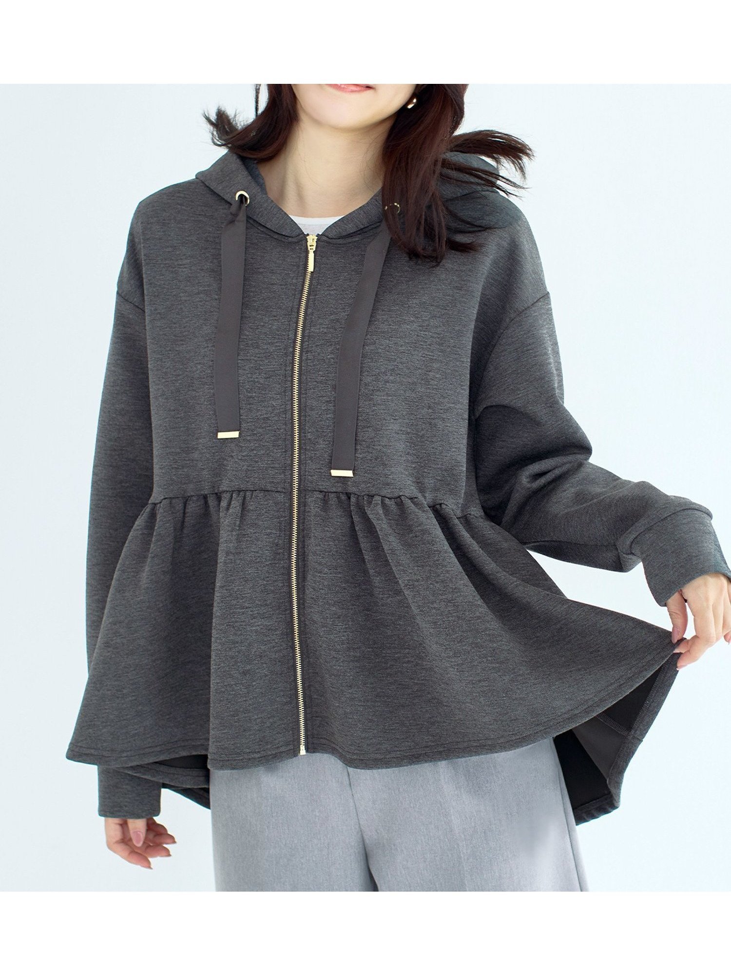 【コカ/COCA】のソフトスウェットフレアパーカー インテリア・キッズ・メンズ・レディースファッション・服の通販 founy(ファニー) ファッション Fashion レディースファッション Fashion for Women トップス・カットソー Cut & Sew Tops レディースパーカー・カジュアルフーディー Casual Hoodies & Sweatshirts スウェット・クルーネックトップス Sweatshirts & Crewnecks / Relaxed Fit Sweat Tops インナー Innerwear スウェット / スエット Sweatshirt, Sweatwear スニーカー Sneakers, Trainers 長袖 Long Sleeve, Full Sleeve バランス Balance, Style Balance パーカー Hoodie, Parka フェミニン Feminine, Girly フレア Flare, Flared ポケット Pocket, Pocket Detail リラックス Relax, Relaxed Fit エレガント 上品 Elegant 2026年 2026 Charcoal|ID: prp329100004862853 ipo3291000000036120831