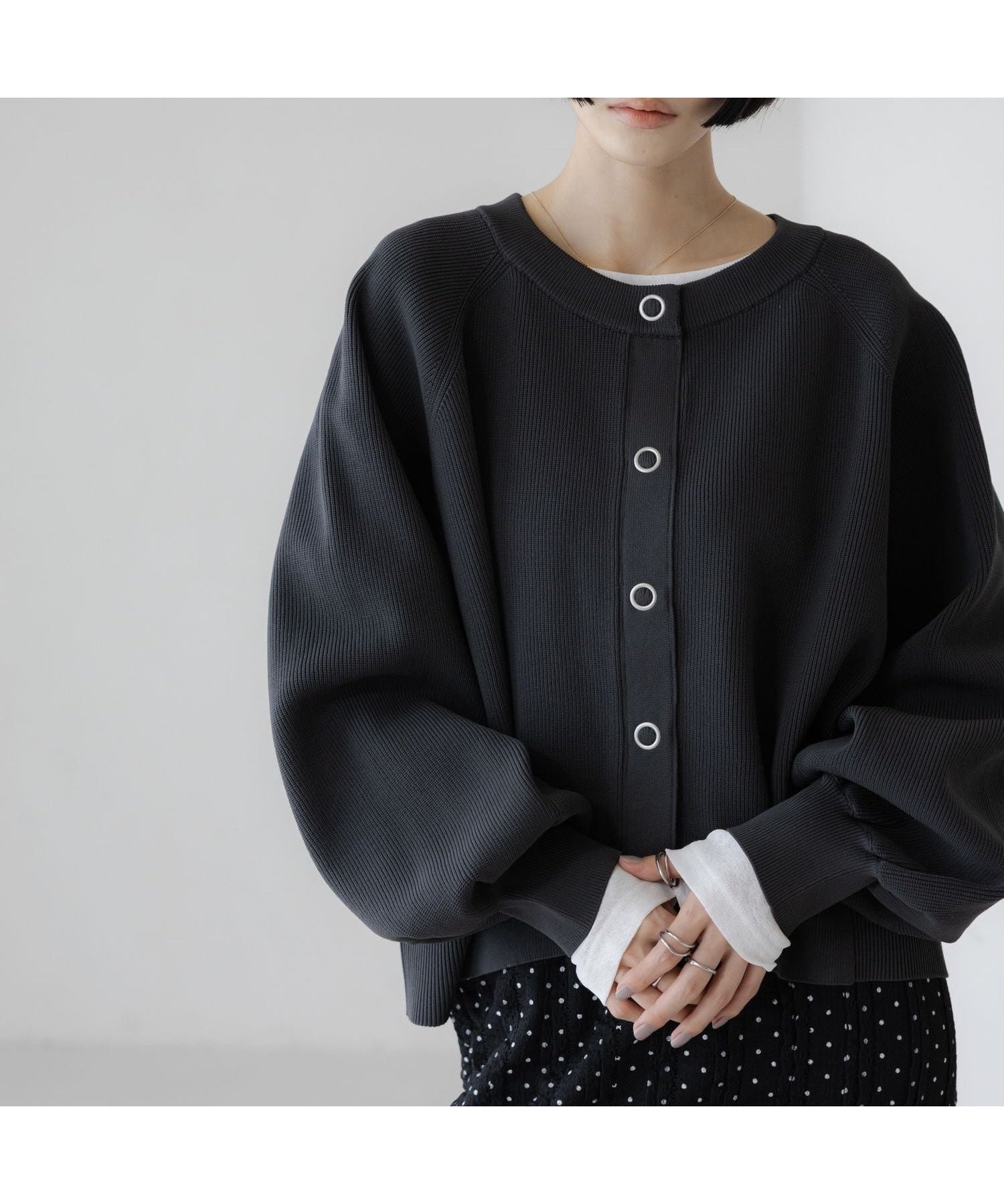 【ローリーズファーム/LOWRYS FARM】のリングドットクルーカーディガン インテリア・キッズ・メンズ・レディースファッション・服の通販 founy(ファニー) ファッション Fashion レディースファッション Fashion for Women トップス・カットソー Cut & Sew Tops カーディガン・羽織り Layered Style Cardigans インナー Innerwear カーディガン Cardigan, Knitwear ボトム Bottoms, Lower Wear ワイド Wide, Wide Fit グレー18|ID: prp329100004862854 ipo3291000000036120855