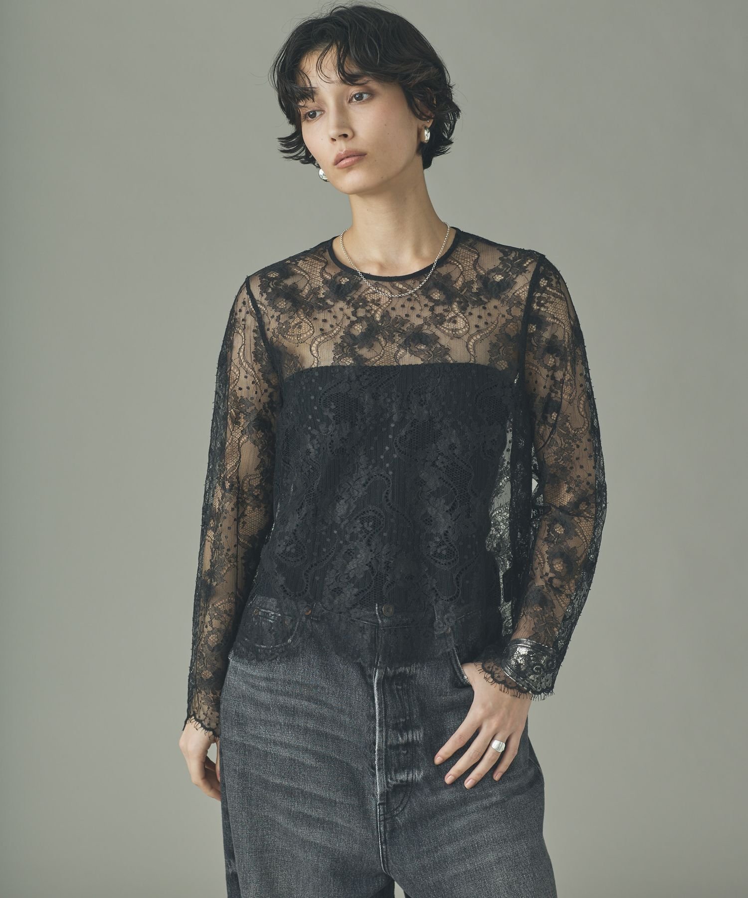 【カレンソロジー/Curensology】のC.S.G リネンリバーレースブラウス インテリア・キッズ・メンズ・レディースファッション・服の通販 founy(ファニー) 　ファッション　Fashion　レディースファッション　Fashion for Women　トップス・カットソー　Cut & Sew Tops　シャツ・ブラウス・オフィスカジュアル　Elegant Blouses & Button-Ups　インナー　Innerwear　エレガント 上品　Elegant　スカラップ　Scallop, Scalloped Edge　ベーシック　Basic, Essential　リネン　Linen, Linen Fabric　レース　Lace, Lace Fabric　ブラック|ID: prp329100004863598 ipo3291000000036163780