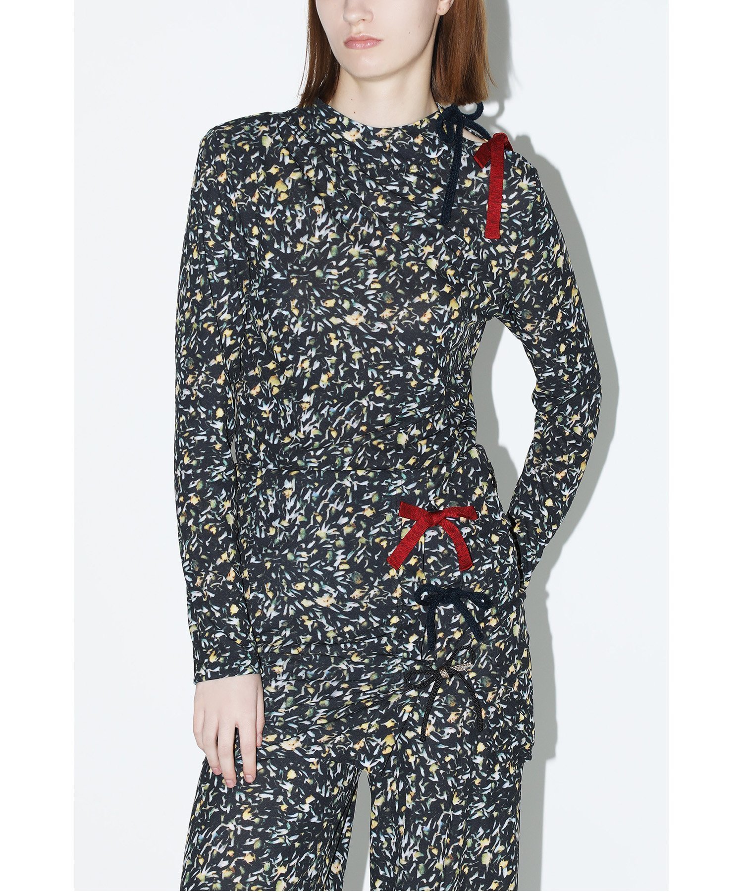 【トーガ/TOGA】のSmooth jersey L/S インテリア・キッズ・メンズ・レディースファッション・服の通販 founy(ファニー) ファッション Fashion レディースファッション Fashion for Women アンティーク Antique-Inspired クール Cool, Chic マーブル Marble, Marble Pattern リボン Ribbon, Bow YELLOW|ID: prp329100004863937 ipo3291000000036182619