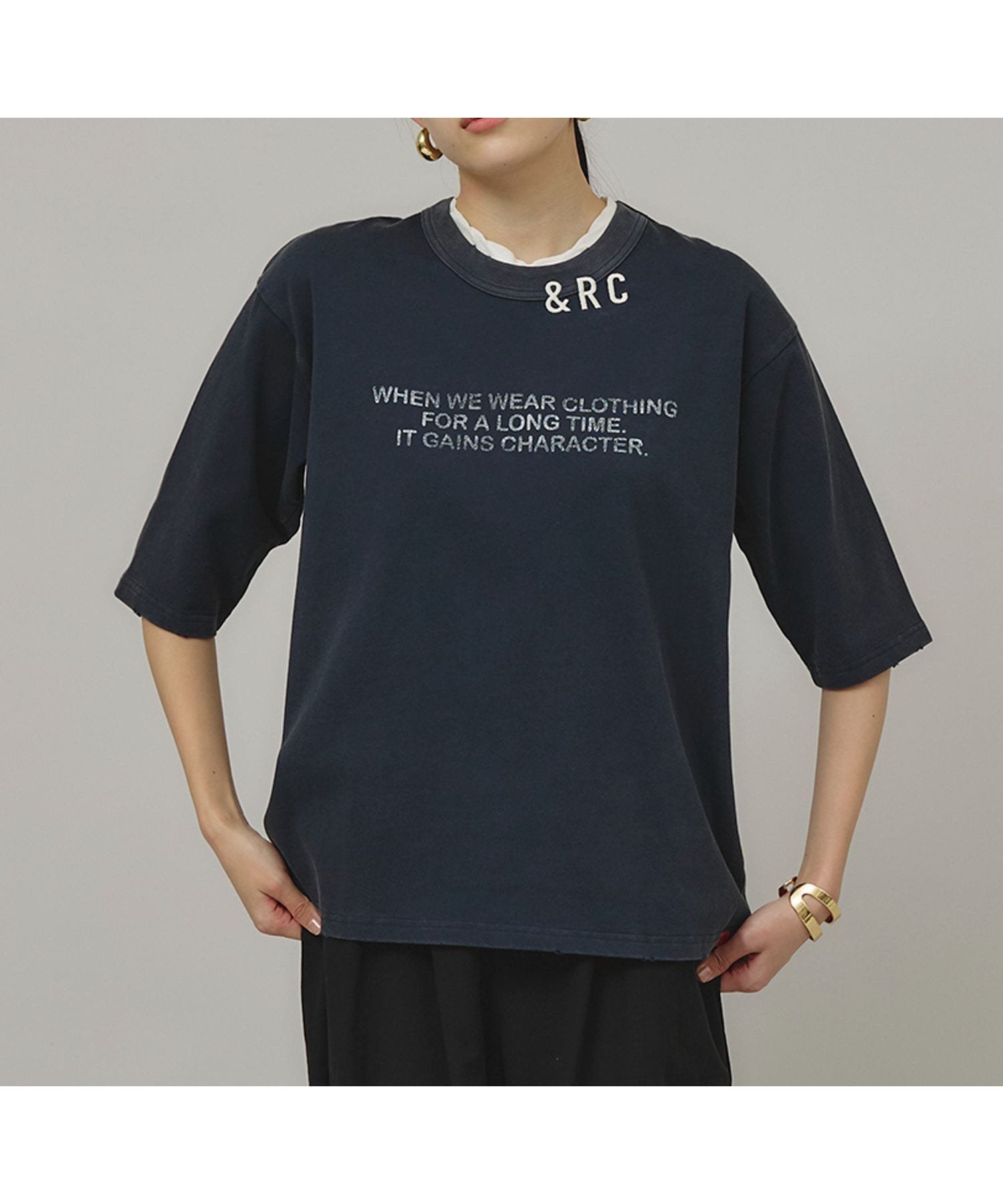 【カレンソロジー/Curensology】の【UNIVERSAL OVERALL】別注ショートスリーブTシャツ インテリア・キッズ・メンズ・レディースファッション・服の通販 founy(ファニー) ファッション Fashion レディースファッション Fashion for Women トップス・カットソー Cut & Sew Tops シャツ・ブラウス・オフィスカジュアル Elegant Blouses & Button-Ups ロングTシャツ・Tシャツ Longline T-Shirts & Tees エレガント 上品 Elegant キャラクター Character, Licensed Characters クラッシュ Distressed, Crashed Style ショート Short, Short Length シンプル Simple, Minimal スペシャル Special, Limited Edition スリーブ Sleeve, Long Sleeve / Short Sleeve デニム Denim, Jeans Material バランス Balance, Style Balance フロント Front, Front Design プリント Print, Printed Pattern 別注 Limited Edition, Custom Order ミリタリー Military, Army Style ワーク Workwear, Utility Style ネイビー88|ID: prp329100004863963 ipo3291000000036183366