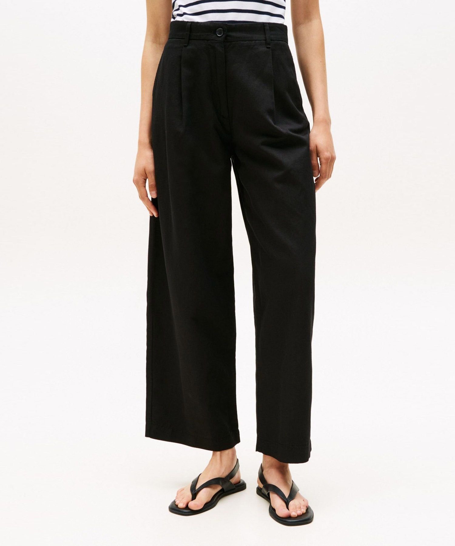 【トミーヒルフィガー/TOMMY HILFIGER】のテンセルリネンワイドレッグパンツ インテリア・キッズ・メンズ・レディースファッション・服の通販 founy(ファニー) 　ファッション　Fashion　レディースファッション　Fashion for Women　パンツ　Pants & Trousers　おすすめ　Recommended / Our Picks　アメリカン　American Style　クラシック　Classic, Timeless Style　ゴルフ　Golf　デニム　Denim, Jeans Material　モダン　Modern, Contemporary　リネン　Linen, Linen Fabric　人気　Popular, Best Seller　ブラックBDS|ID: prp329100004863990 ipo3291000000036184023