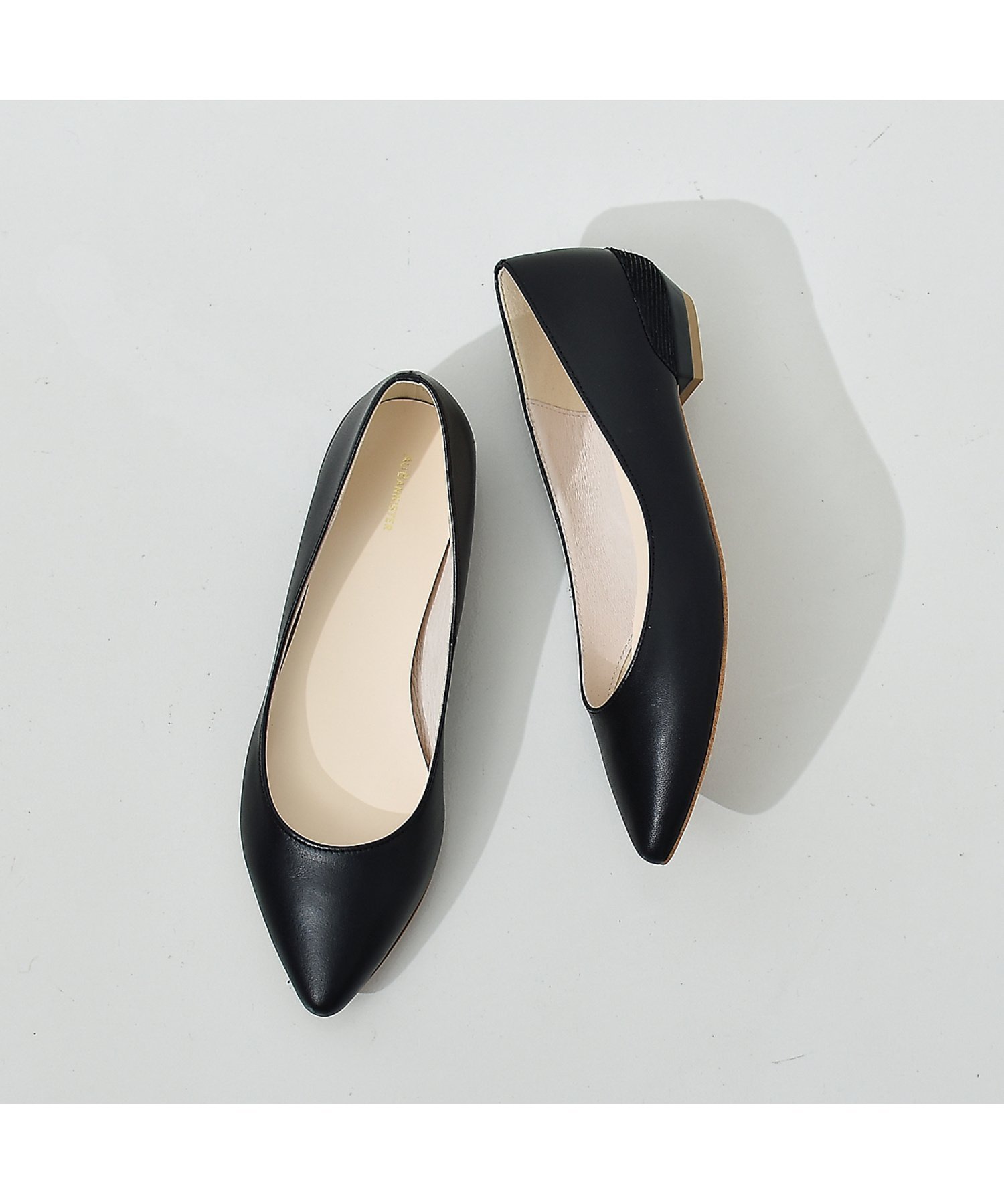 【オゥ バニスター/Au BANNISTER】の【累計10万足突破!】ボロネーゼカッターパンプス インテリア・キッズ・メンズ・レディースファッション・服の通販 founy(ファニー) 　ファッション　Fashion　レディースファッション　Fashion for Women　コレクション　Collection, Seasonal Line　フラット　Flat, Flat Shoes　ベーシック　Basic, Essential　人気　Popular, Best Seller　今季　This Season, Current Season　定番　Standard, Basic Item　ビジネス 仕事 通勤　Business / Work / Commuting　ブラック系その他2|ID: prp329100004863999 ipo3291000000036184257