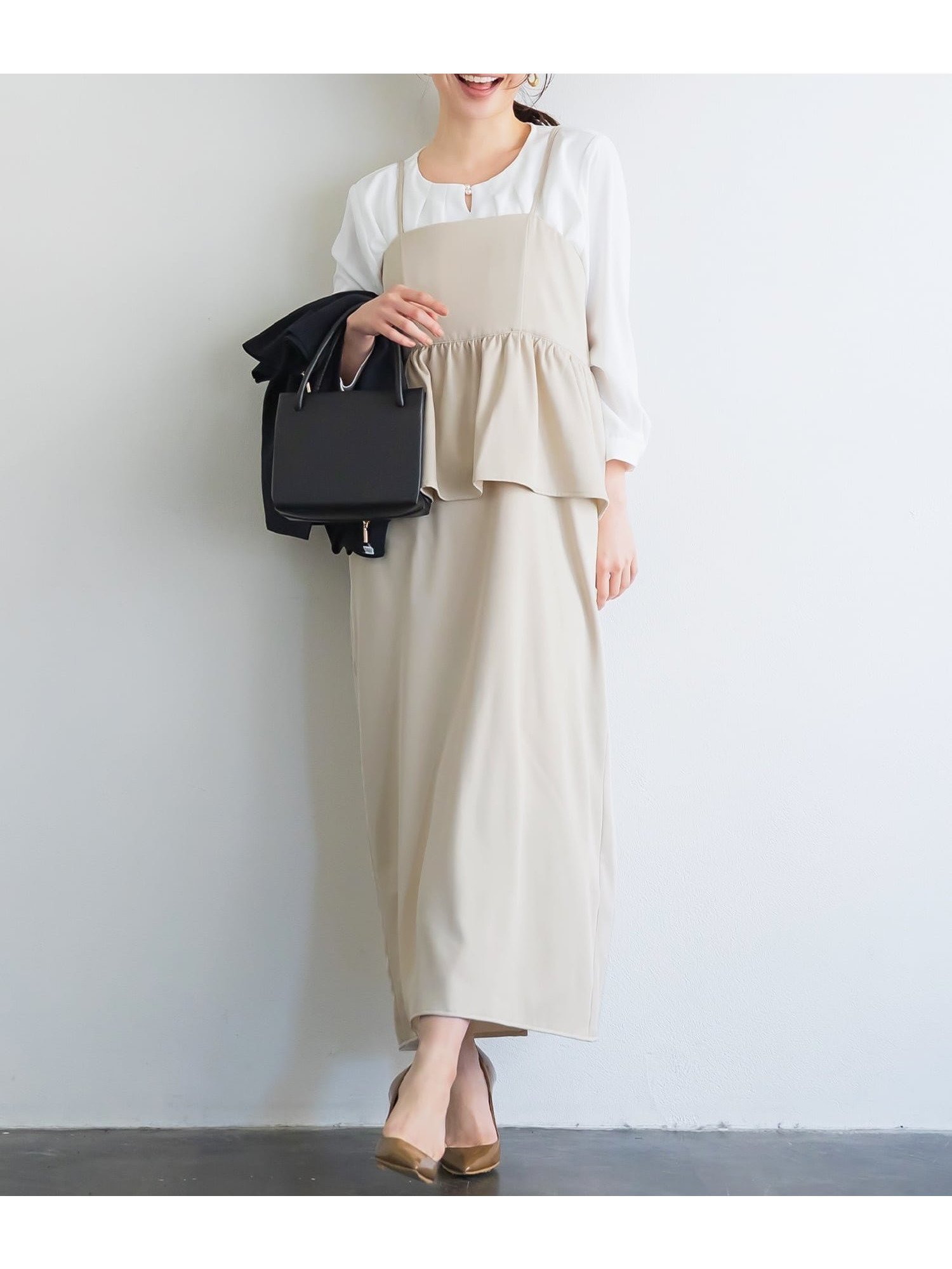 【コカ/COCA】のツイルペプラムキャミワンピース インテリア・キッズ・メンズ・レディースファッション・服の通販 founy(ファニー) 　ファッション　Fashion　レディースファッション　Fashion for Women　ワンピース　Dresses　キャミソールワンピース　Camisole Dresses　インナー　Innerwear　春　Spring　キャミワンピース　Cami Dress, Slip Dress　サンダル　Sandals, Summer Shoes　スニーカー　Sneakers, Trainers　スリット　Slit, Slit Detail　とろみ　Fluid, Flowy Fabric　フェミニン　Feminine, Girly　ペプラム　Peplum, Flared Hem　ポケット　Pocket, Pocket Detail　無地　Plain, Solid Color　リブニット　Rib Knit, Ribbed Knit　リボン　Ribbon, Bow　ロング　Long, Long-Length　S/S・春夏　SS, Spring/Summer, Warm Season　おすすめ　Recommended / Our Picks　夏　Summer　エレガント 上品　Elegant　2026年　2026　Lt.beige|ID: prp329100004864604 ipo3291000000036204830