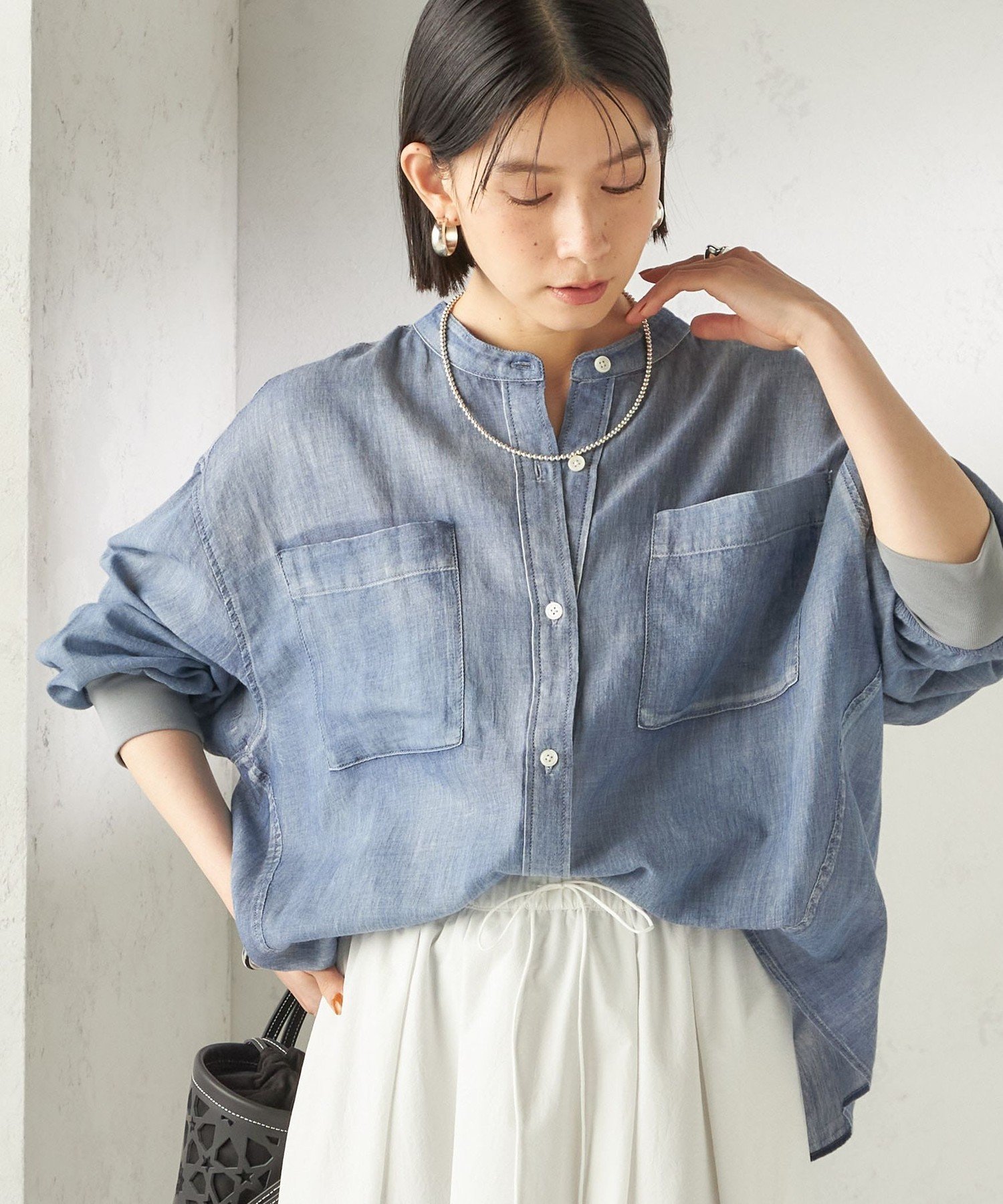 【シップス フォー ウィメン/SHIPS】の手洗い可能 シアー デニム 袖 リブ バンドカラー シャツ 人気、トレンドファッション・服の通販 founy(ファニー) 　ファッション　Fashion　レディースファッション　Fashion for Women　トップス・カットソー　Cut & Sew Tops　シャツ・ブラウス・オフィスカジュアル　Elegant Blouses & Button-Ups　インディゴ　Indigo Denim　今季　This Season, Current Season　軽量　Lightweight, Ultra Light　シアー　Sheer, See-Through　ダンガリー　Dungaree, Chambray　デニム　Denim, Jeans Material　トレンド　Trend, Trending Now　ボックス　Boxy, Box Shape　ポケット　Pocket, Pocket Detail　羽織　Haori, Light Jacket　2026年　2026　 other-1|ID: prp329100004864656 ipo3291000000036205896