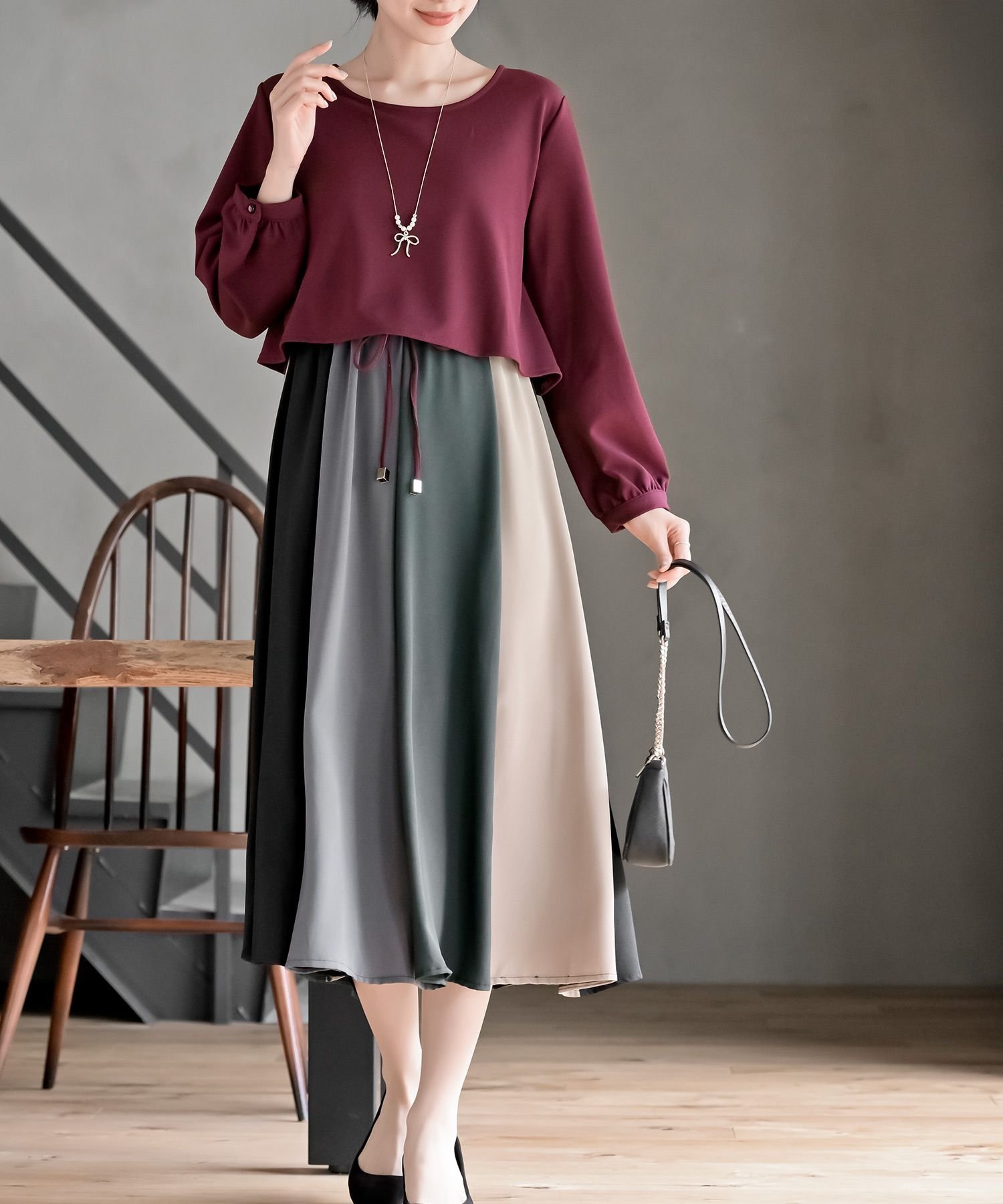 【アールピーエス/rps】のカラフルパッチワークドッキングワンピース インテリア・キッズ・メンズ・レディースファッション・服の通販 founy(ファニー) 　ファッション　Fashion　レディースファッション　Fashion for Women　ワンピース　Dresses　カラフル　Colorful Design　ジョーゼット　Georgette, Semi-Sheer Fabric　ストレッチ　Stretch, Stretchy Fabric　ドッキング　Docking, Mixed Material　パッチワーク　Patchwork, Mixed Fabric　リボン　Ribbon, Bow　再入荷　Restock / Back in Stock　無地　Plain, Solid Color　ボルドー|ID: prp329100004864679 ipo3291000000036206469