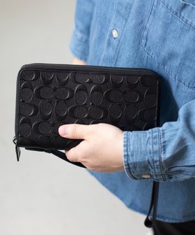 【コーチ/COACH / MEN】の【公式】ダブル ジップ トラベル オーガナイザー シグネチャー レザー 人気、トレンドファッション・服の通販 founy(ファニー) ファッション Fashion メンズファッション Fashion for Men クラッチ Clutch, Clutch Bag シューズ Shoes, Footwear ジップ Zip, Zipper スリット Slit, Slit Detail ダブル Double, Double-Breasted トラベル Travel, Travel Gear ポケット Pocket, Pocket Detail 財布 Wallet, Purse |ID:prp329100004864699