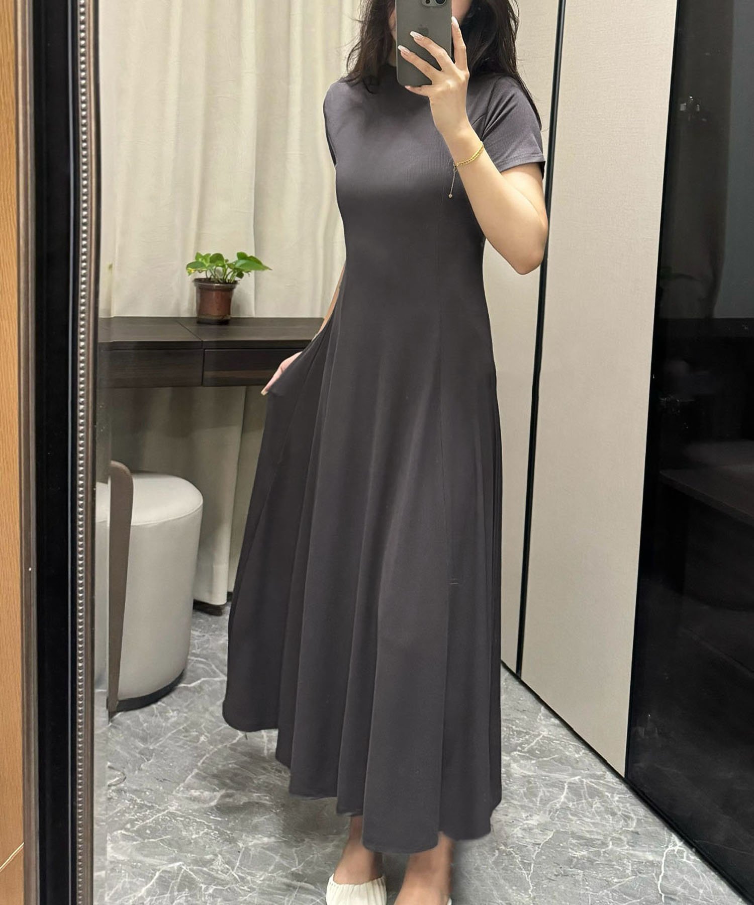 【その他のブランド/Other】のリラックスシンプルフレアロングワンピース インテリア・キッズ・メンズ・レディースファッション・服の通販 founy(ファニー) 　ファッション　Fashion　レディースファッション　Fashion for Women　ワンピース　Dresses　シンプル　Simple, Minimal　フレア　Flare, Flared　リラックス　Relax, Relaxed Fit　ロング　Long, Long-Length　ワーク　Workwear, Utility Style　再入荷　Restock / Back in Stock　エレガント 上品　Elegant　CGY|ID: prp329100004864802 ipo3291000000036207926