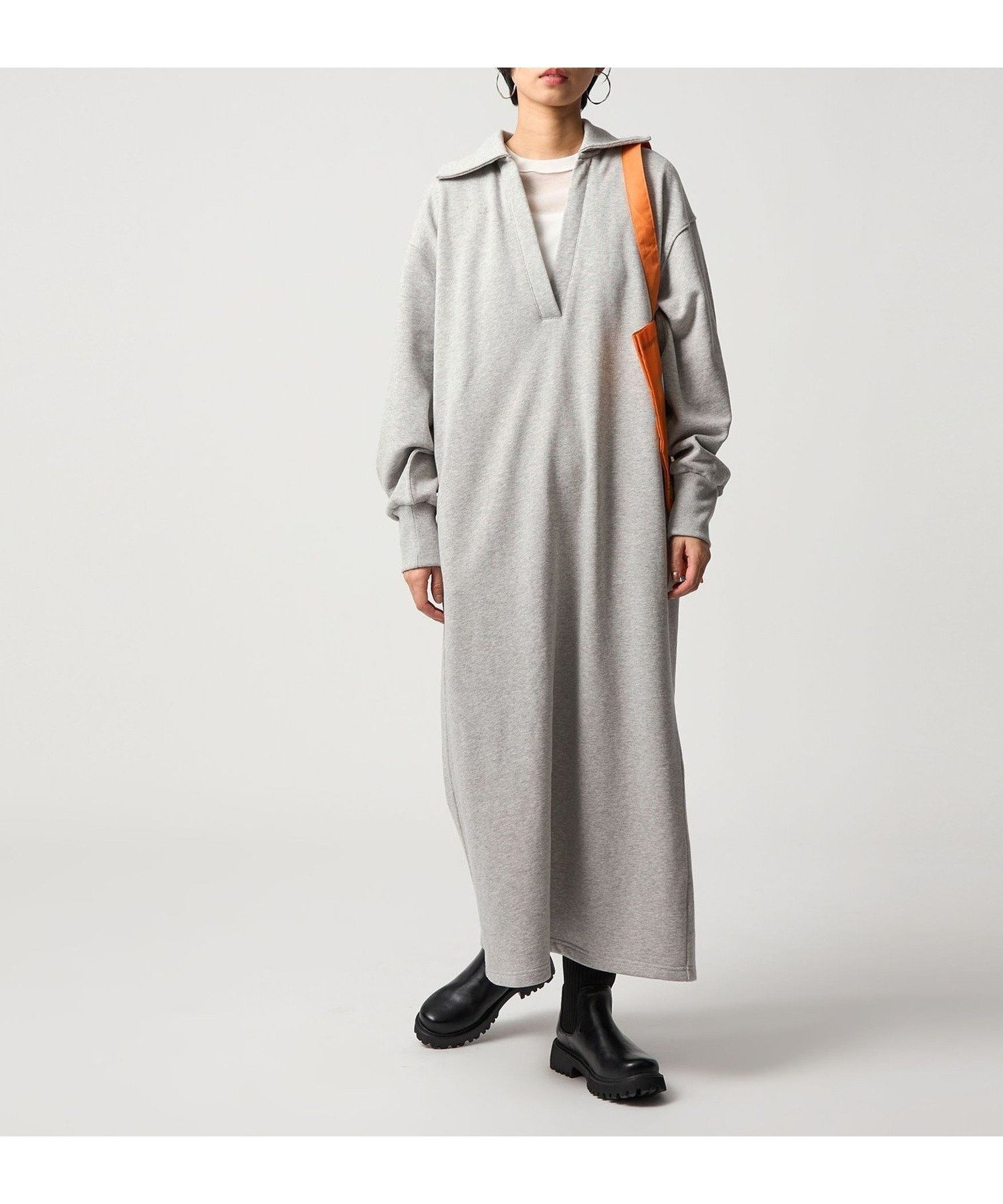 【シテン/CITEN】のCITEN スキッパーデザインスウェットワンピース インテリア・キッズ・メンズ・レディースファッション・服の通販 founy(ファニー) 　ファッション　Fashion　レディースファッション　Fashion for Women　ワンピース　Dresses　スウェット / スエット　Sweatshirt, Sweatwear　スキッパー　Skipper, Open Collar　バランス　Balance, Style Balance　フィット　Fit, Slim Fit　ベーシック　Basic, Essential　レギンス　Leggings, Stretch Pants　おすすめ　Recommended / Our Picks　LT.GRAY|ID: prp329100004864970 ipo3291000000036210595