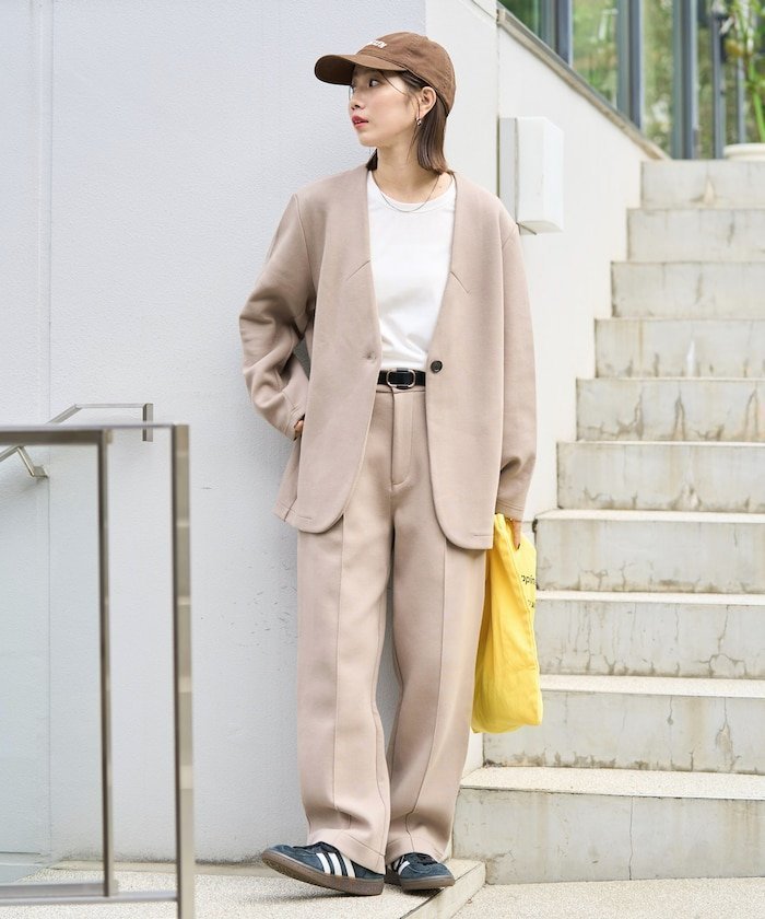 【フリークスストア/FREAK'S STORE】のダンボール シングル ジャケット セットアップ(ジャケット・パンツ)【限定展開】 25AW インテリア・キッズ・メンズ・レディースファッション・服の通販 founy(ファニー) 　ファッション　Fashion　レディースファッション　Fashion for Women　アウター　Coat / Outerwear Collection　レディースジャケット・軽アウター　Jackets　セットアップ　Matching Sets　レディースパンツ・ボトムス　Pants & Trousers / Bottoms　2025年　2025　2025-2026秋冬・A/W　Autumn/Winter 2025–26 AW25–26　冬　Winter / This Winter　シンプル　Simple, Minimal　ジャケット　Jacket, Outerwear　ストレート　Straight, Straight Cut　スラックス　Slacks, Dress Pants　セットアップ　Set-Up, Coordinated Outfit　ビッグ　Big, Oversized　リラックス　Relax, Relaxed Fit　ワイド　Wide, Wide Fit　楽ちん　Easy Fit, Comfortable　A/W・秋冬　Autumn/Winter　ベージュ|ID: prp329100004865331 ipo3291000000036213193