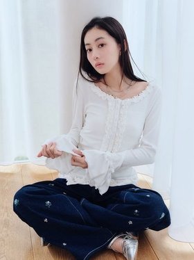 【ファーファー/FURFUR】の【WEB限定カラー】フリルカーディガン 人気、トレンドファッション・服の通販 founy(ファニー) ファッション Fashion レディースファッション Fashion for Women トップス・カットソー Cut & Sew Tops カーディガン・羽織り Layered Style Cardigans アクセサリー Fashion Accessories カーディガン Cardigan, Knitwear ギャザー Gathered, Ruffled スマート Smart, Elegant フリル Frill, Ruffle |ID:prp329100004865385