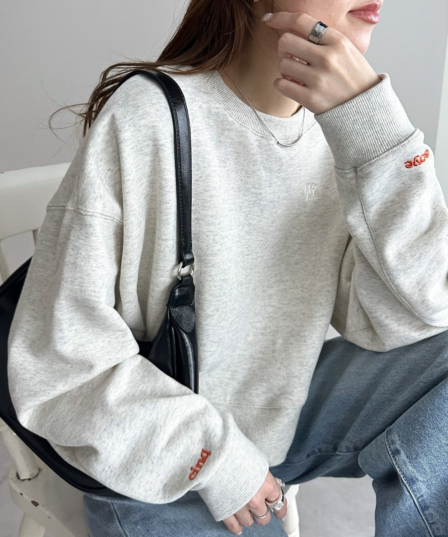 【ディスコート/Discoat】の【新色追加/WEB限定】袖ロゴ刺繍ショートスウェット インテリア・キッズ・メンズ・レディースファッション・服の通販 founy(ファニー) ファッション Fashion レディースファッション Fashion for Women トップス・カットソー Cut & Sew Tops レディースパーカー・カジュアルフーディー Casual Hoodies & Sweatshirts スウェット・クルーネックトップス Sweatshirts & Crewnecks / Relaxed Fit Sweat Tops おすすめ Recommended / Our Picks ショート Short, Short Length シンプル Simple, Minimal スウェット / スエット Sweatshirt, Sweatwear デニム Denim, Jeans Material トレンド Trend, Trending Now バランス Balance, Style Balance フレア Flare, Flared プリーツ Pleats, Pleated ロング Long, Long-Length ワイド Wide, Wide Fit ピンクベージュ|ID: prp329100004865509 ipo3291000000036215142