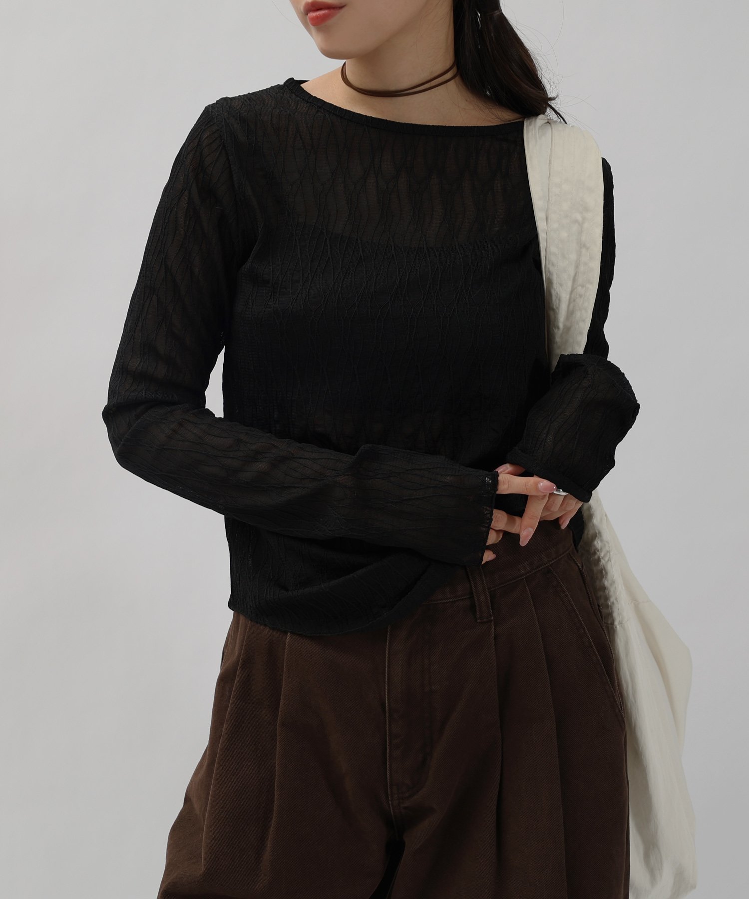 【アンドミー/andme】の【選べるネックデザイン】ウェーブ チュール シアー 長袖 トップス インテリア・キッズ・メンズ・レディースファッション・服の通販 founy(ファニー) 　ファッション　Fashion　レディースファッション　Fashion for Women　トップス・カットソー　Cut & Sew Tops　ウェーブ　Wavy Pattern　シアー　Sheer, See-Through　シンプル　Simple, Minimal　チュール　Tulip, Tulip Motif　長袖　Long Sleeve, Full Sleeve　おすすめ　Recommended / Our Picks　ブラック【A】|ID: prp329100004865559 ipo3291000000036215828