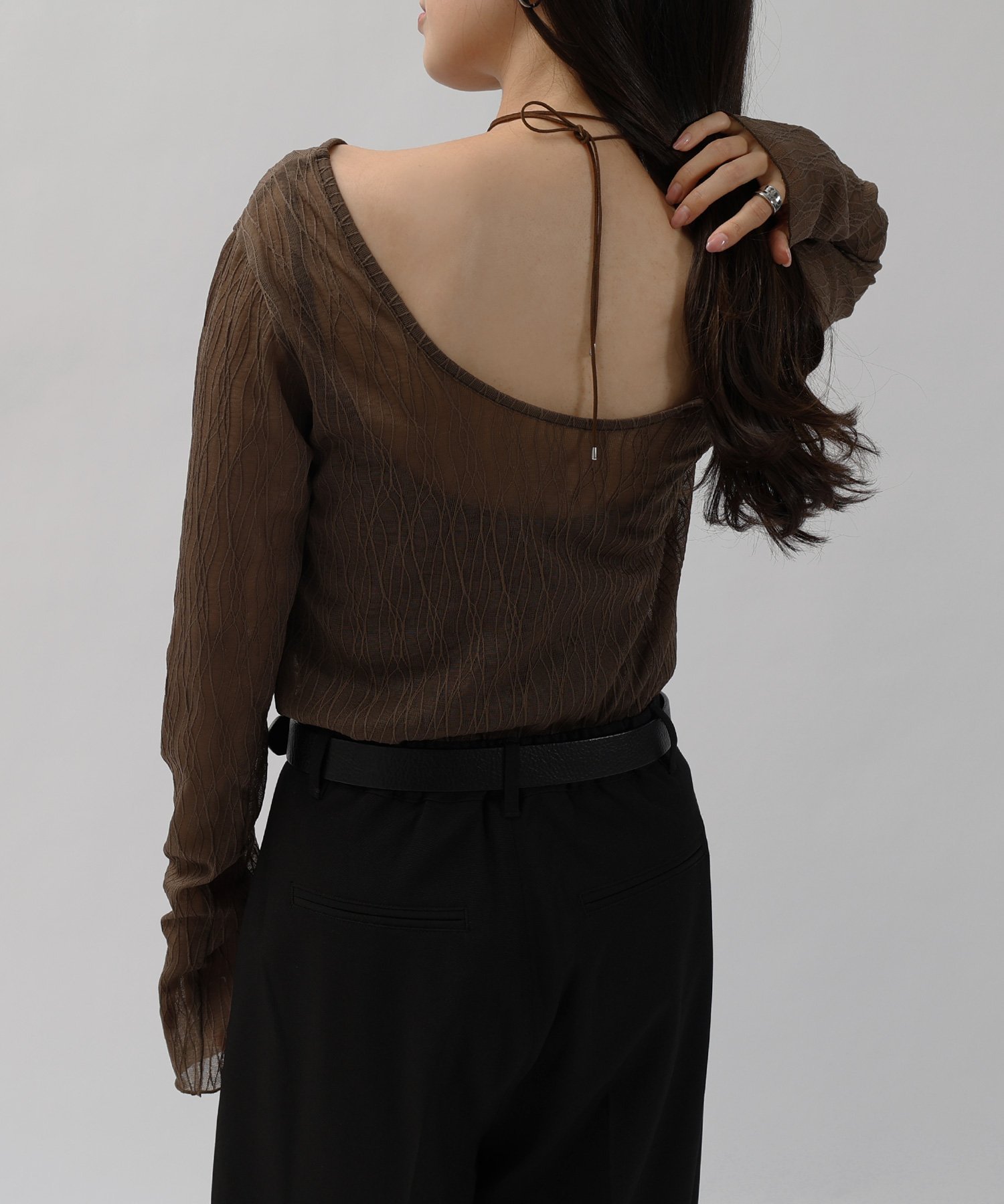 【アンドミー/andme】の【選べるネックデザイン】ウェーブ チュール シアー 長袖 トップス インテリア・キッズ・メンズ・レディースファッション・服の通販 founy(ファニー) 　ファッション　Fashion　レディースファッション　Fashion for Women　トップス・カットソー　Cut & Sew Tops　ウェーブ　Wavy Pattern　シアー　Sheer, See-Through　シンプル　Simple, Minimal　チュール　Tulip, Tulip Motif　長袖　Long Sleeve, Full Sleeve　おすすめ　Recommended / Our Picks　ブラウン【B】|ID: prp329100004865559 ipo3291000000036215833