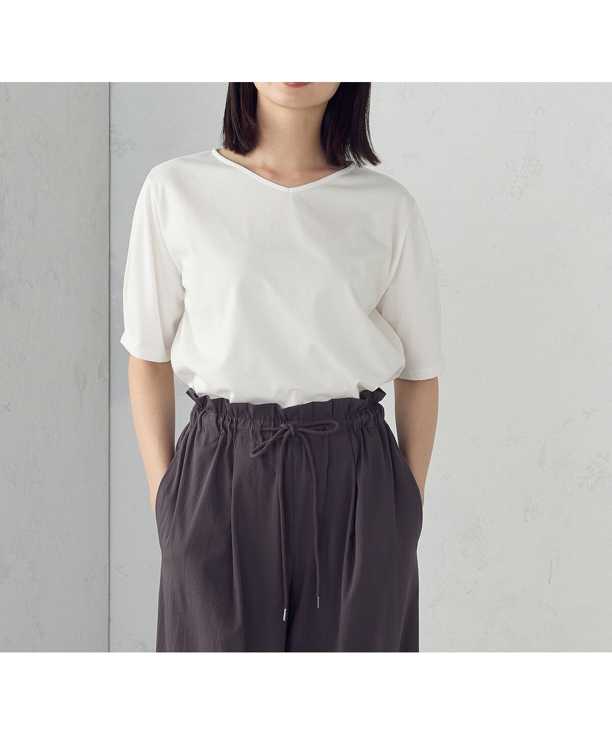 【コムサイズム/COMME CA ISM】の【接触冷感】スリーブデザイン カットソー インテリア・キッズ・メンズ・レディースファッション・服の通販 founy(ファニー) 　ファッション　Fashion　レディースファッション　Fashion for Women　トップス・カットソー　Cut & Sew Tops　カットソー・ベーシックTシャツ　Cut-and-Sewn Tops / Stretch Tees & Basics　カットソー　Cut and Sewn Top　シンプル　Simple, Minimal　ストレッチ　Stretch, Stretchy Fabric　スリーブ　Sleeve, Long Sleeve / Short Sleeve　デコルテ　Décolleté, Neckline　エレガント 上品　Elegant　ホワイト|ID: prp329100004865580 ipo3291000000036216046