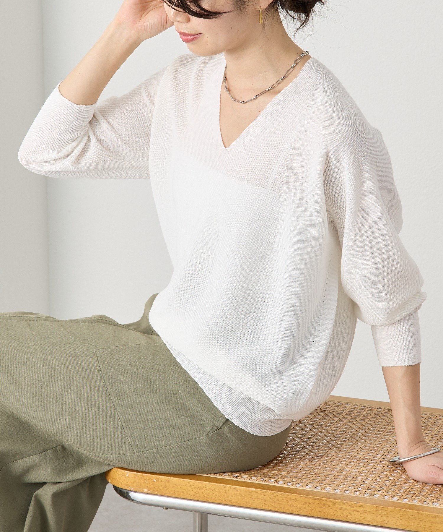 【リヴドロワ/RIVE DROITE】の【軽くしなやかな着心地】ライトギマバックボリュームニット インテリア・キッズ・メンズ・レディースファッション・服の通販 founy(ファニー) 　ファッション　Fashion　レディースファッション　Fashion for Women　トップス・カットソー　Cut & Sew Tops　ニット　Knit Tops & Sweaters　サマー　Summer, Summer Style　ドレープ　Drape, Draping Fabric　再入荷　Restock / Back in Stock　おすすめ　Recommended / Our Picks　夏　Summer　オフホワイト|ID: prp329100004865643 ipo3291000000036216545