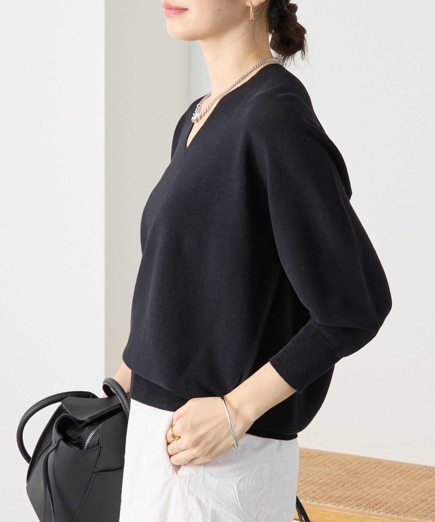 【リヴドロワ/RIVE DROITE】の【軽くしなやかな着心地】ライトギマバックボリュームニット インテリア・キッズ・メンズ・レディースファッション・服の通販 founy(ファニー) 　ファッション　Fashion　レディースファッション　Fashion for Women　トップス・カットソー　Cut & Sew Tops　ニット　Knit Tops & Sweaters　サマー　Summer, Summer Style　ドレープ　Drape, Draping Fabric　再入荷　Restock / Back in Stock　おすすめ　Recommended / Our Picks　夏　Summer　ブラック|ID: prp329100004865643 ipo3291000000036216554