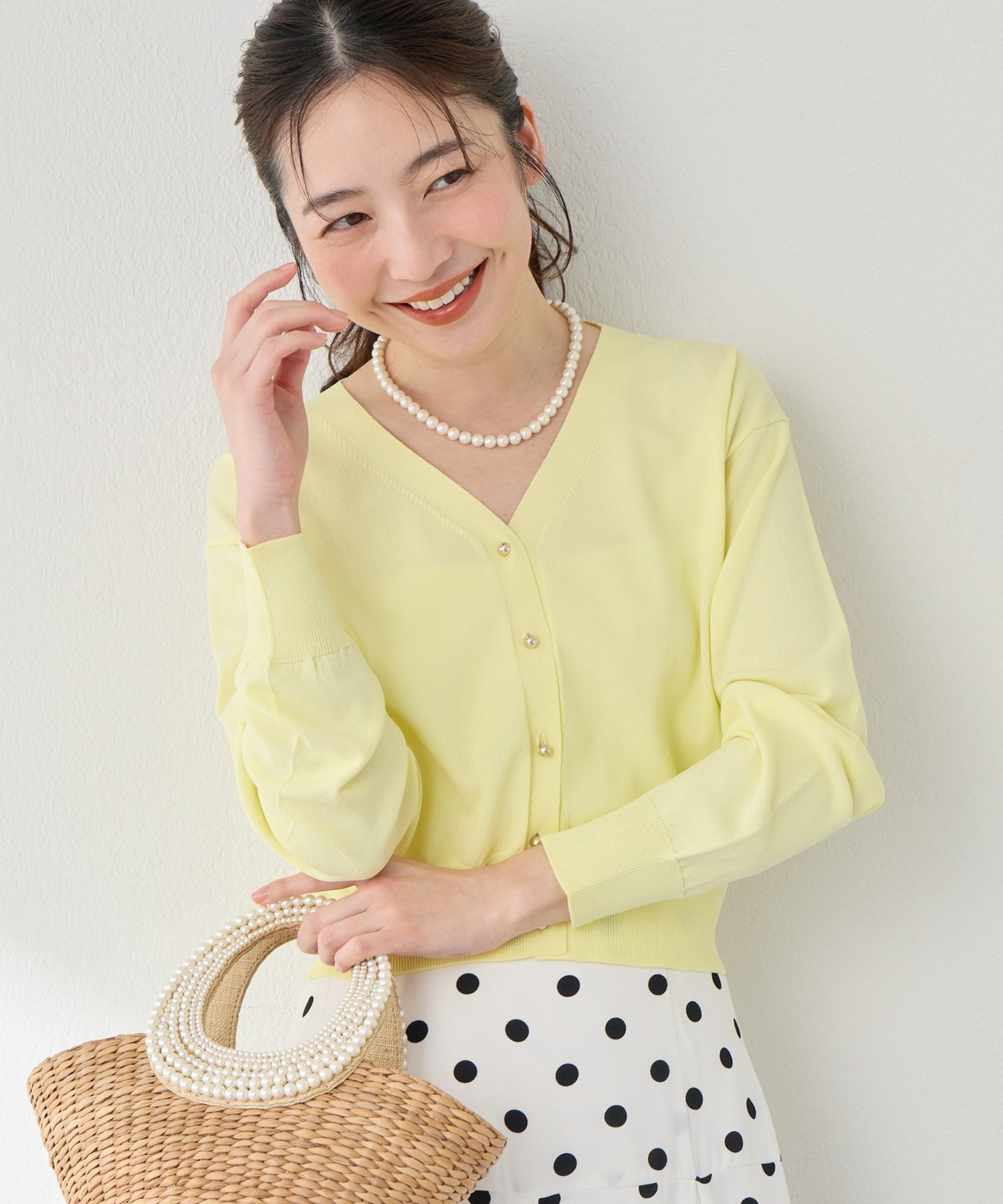 【ラブティックボンボン/La boutique BonBon】の【着回し力抜群】クールタッチUVクロップドカーディガン インテリア・キッズ・メンズ・レディースファッション・服の通販 founy(ファニー) 　ファッション　Fashion　レディースファッション　Fashion for Women　トップス・カットソー　Cut & Sew Tops　カーディガン・羽織り　Layered Style Cardigans　カーディガン　Cardigan, Knitwear　クロップド　Cropped, Short Length　シンプル　Simple, Minimal　デコルテ　Décolleté, Neckline　ドッキング　Docking, Mixed Material　定番　Standard, Basic Item　パール　Pearl, Pearl Accent　ボトム　Bottoms, Lower Wear　羽織　Haori, Light Jacket　メタル　Metal, Metal Parts　おすすめ　Recommended / Our Picks　エレガント 上品　Elegant　イエロー|ID: prp329100004865646 ipo3291000000036216586