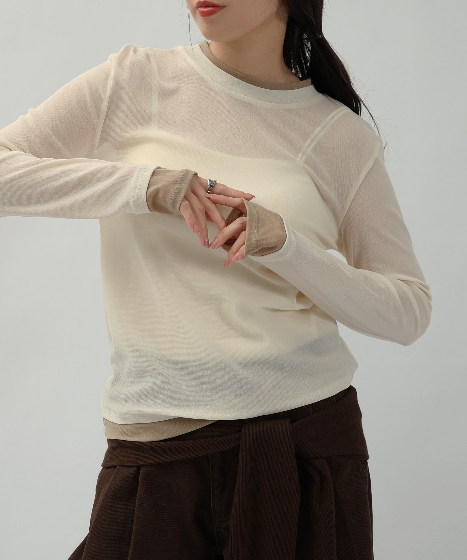 【アンドミー/andme】のシアー バイカラー レイヤード 長袖 トップス インテリア・キッズ・メンズ・レディースファッション・服の通販 founy(ファニー) 　ファッション　Fashion　レディースファッション　Fashion for Women　トップス・カットソー　Cut & Sew Tops　カーゴパンツ　Cargo Pants, Utility Pants　今季　This Season, Current Season　シアー　Sheer, See-Through　シンプル　Simple, Minimal　スラックス　Slacks, Dress Pants　タイトスカート　Pencil Skirt, Tight Skirt　デニム　Denim, Jeans Material　長袖　Long Sleeve, Full Sleeve　おすすめ　Recommended / Our Picks　アイボリー|ID: prp329100004865733 ipo3291000000036217724