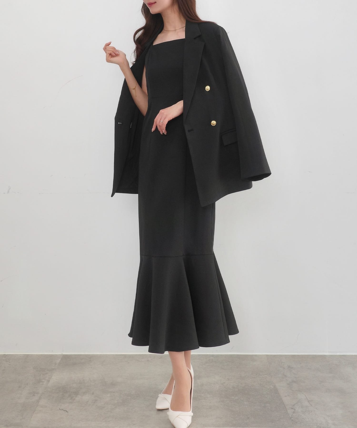【ジュノア/JUNOAH】のCENEA 金ボタンテーラードジャケット(ゆったりシルエット)+キャミワンピース インテリア・キッズ・メンズ・レディースファッション・服の通販 founy(ファニー) ファッション Fashion レディースファッション Fashion for Women アウター Coat / Outerwear Collection レディースジャケット・軽アウター Jackets テーラードジャケット / 通勤・きれいめスタイル Tailored Jackets & Blazers ワンピース Dresses キャミソールワンピース Camisole Dresses キャミワンピース Cami Dress, Slip Dress ジャケット Jacket, Outerwear Bブラック|ID: prp329100004865769 ipo3291000000036218061