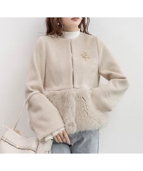 【ランダ/RANDA】の2WAY フェイクファーショートジャケット 人気、トレンドファッション・服の通販 founy(ファニー) ファッション Fashion レディースファッション Fashion for Women アウター Coat / Outerwear Collection レディースジャケット・軽アウター Jackets ショート Short, Short Length シンプル Simple, Minimal ジャケット Jacket, Outerwear デニム Denim, Jeans Material トレンド Trend, Trending Now ドレス Dress, One-Piece なめらか Smooth, Silky Texture フェイクファー Faux Fur, Imitation Fur フラット Flat, Flat Shoes フロント Front, Front Design ブローチ Brooch, Pin Brooch マーメイド Mermaid, Fishtail Silhouette リュクス Luxury, Elegant, High-End, Chic おすすめ Recommended / Our Picks エレガント 上品 Elegant |ID:prp329100004865783