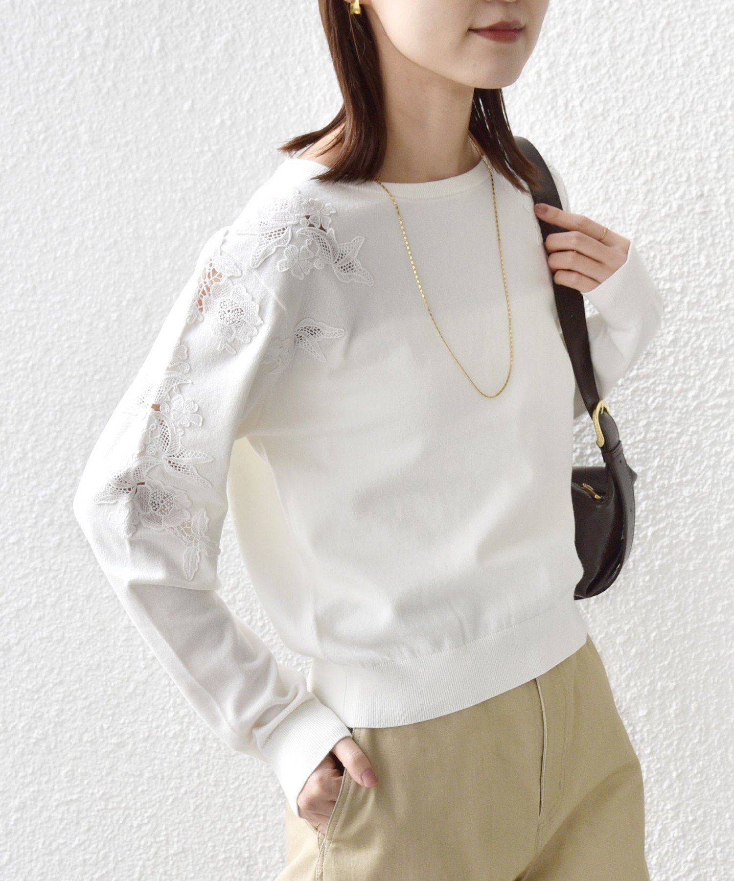 【シップス フォー ウィメン/SHIPS】の【WEB限定】 手洗い可能 ショルダー レース コンビ ニット プルオーバー インテリア・キッズ・メンズ・レディースファッション・服の通販 founy(ファニー) 　ファッション　Fashion　レディースファッション　Fashion for Women　トップス・カットソー　Cut & Sew Tops　ニット　Knit Tops & Sweaters　カジュアルプルオーバー・ニットトップス　Pullovers & Knit Tops / Casual Pullovers　インナー　Innerwear　春　Spring　コンビ　Combo, Combination Style　ショルダー　Shoulder, Shoulder Strap　ダウン　Down, Puffer　デニム　Denim, Jeans Material　長袖　Long Sleeve, Full Sleeve　ポケット　Pocket, Pocket Detail　レース　Lace, Lace Fabric　おすすめ　Recommended / Our Picks　エレガント 上品　Elegant　ビジネス 仕事 通勤　Business / Work / Commuting　2026年　2026　オフホワイト|ID: prp329100004865822 ipo3291000000036218711