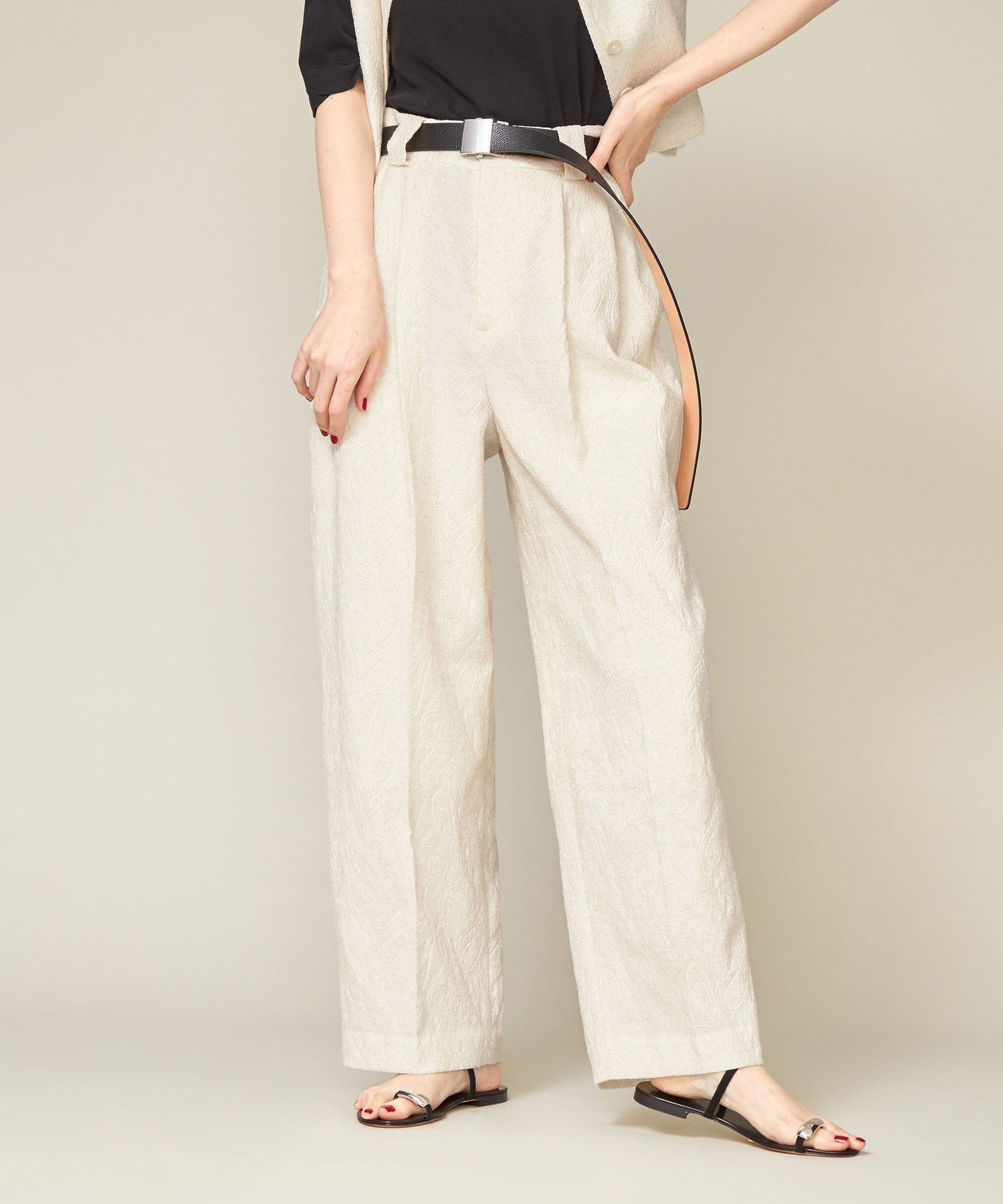 【ユナイテッドアローズ/UNITED ARROWS】のconte ジャガード タック ワイドパンツ 人気、トレンドファッション・服の通販 founy(ファニー) 　ファッション　Fashion　レディースファッション　Fashion for Women　パンツ　Pants & Trousers　ジャカード／ジャガード　Jacquard, Woven Pattern　ループ　Loop, Loop Knit　ワイド　Wide, Wide Fit　アウトレット　Outlet / Clearance　 other-1|ID: prp329100004865856 ipo3291000000036219012