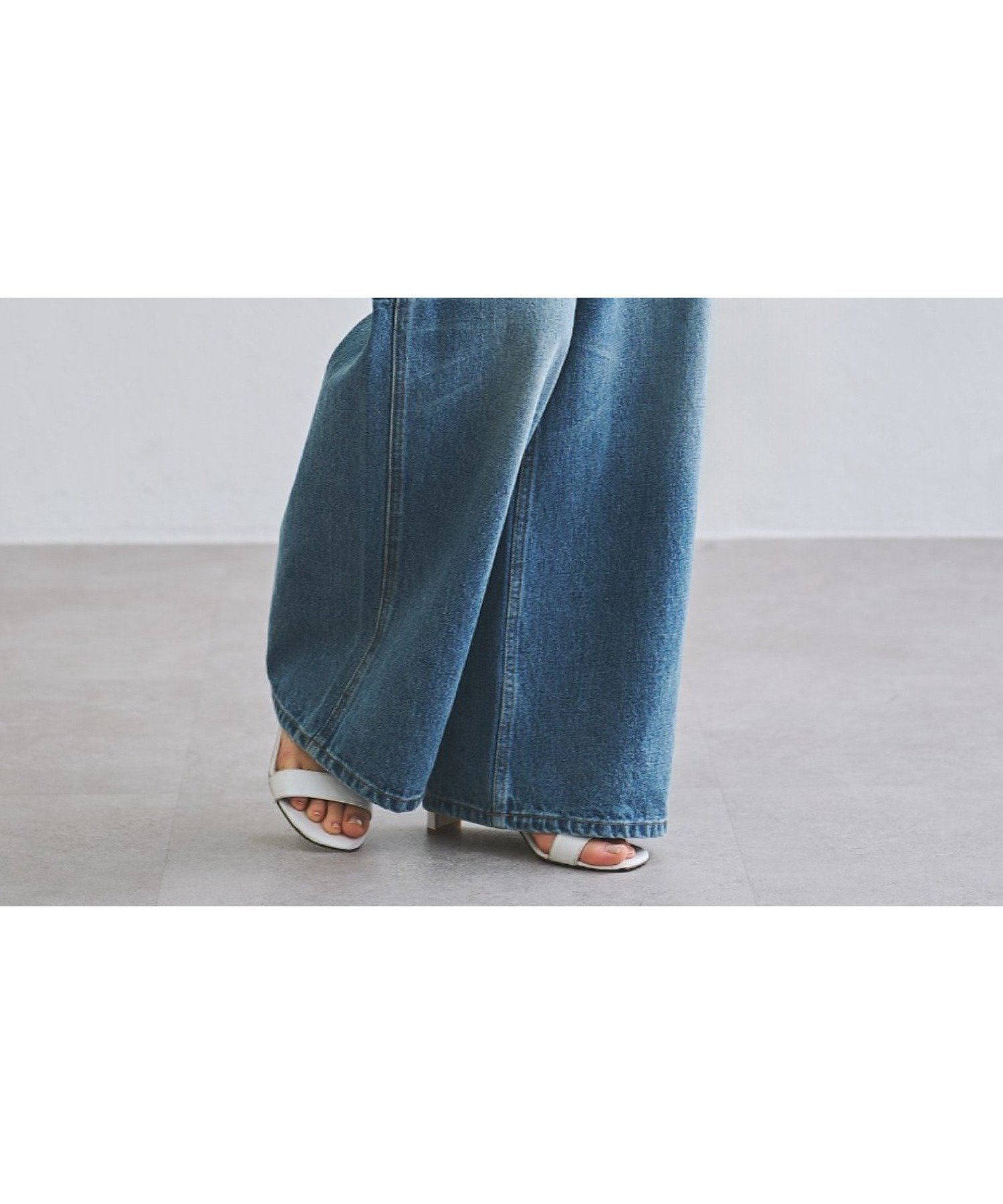 【ビアズリー/BEARDSLEY】の刺繍入りワイドデニム 人気、トレンドファッション・服の通販 founy(ファニー) 　ファッション　Fashion　レディースファッション　Fashion for Women　インディゴ　Indigo Denim　インナー　Innerwear　コイン　Coin, Coin Design　シンプル　Simple, Minimal　デニム　Denim, Jeans Material　ポケット　Pocket, Pocket Detail　リラックス　Relax, Relaxed Fit　ループ　Loop, Loop Knit　ワイド　Wide, Wide Fit　再入荷　Restock / Back in Stock　おすすめ　Recommended / Our Picks　 other-1|ID: prp329100004865874 ipo3291000000036219175