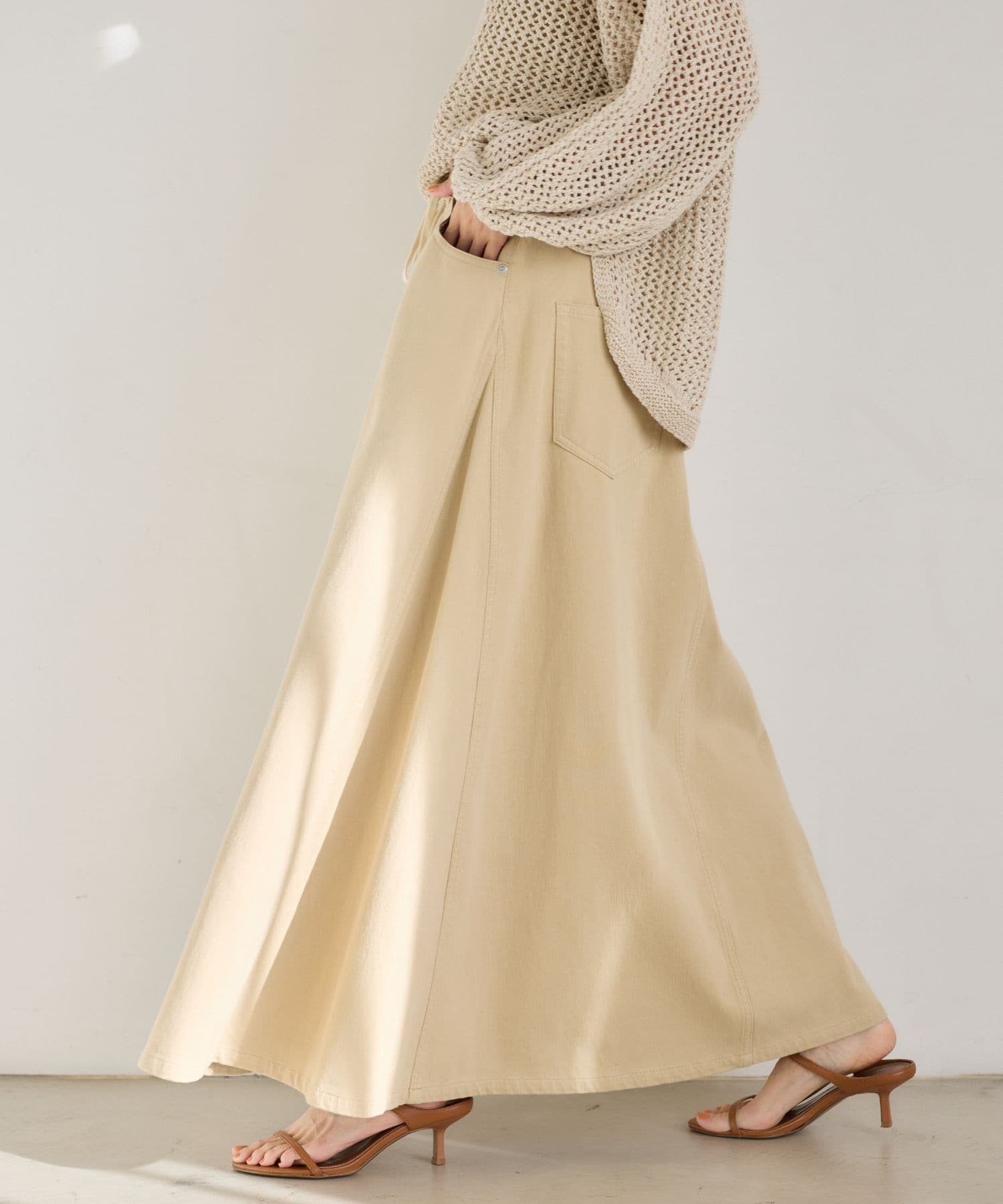 【バンヤードストーム/BARNYARDSTORM】の【WEB限定】カットデニムマキシスカート / ハンドウォッシャブル インテリア・キッズ・メンズ・レディースファッション・服の通販 founy(ファニー) 　ファッション　Fashion　レディースファッション　Fashion for Women　スカート　Skirts　おすすめ　Recommended / Our Picks　インディゴ　Indigo Denim　ストレッチ　Stretch, Stretchy Fabric　ツイル　Twist, Twisted Detail　デコルテ　Décolleté, Neckline　デニム　Denim, Jeans Material　ヴィンテージ　Vintage Style　春　Spring　ベージュ55|ID: prp329100004865950 ipo3291000000036219577