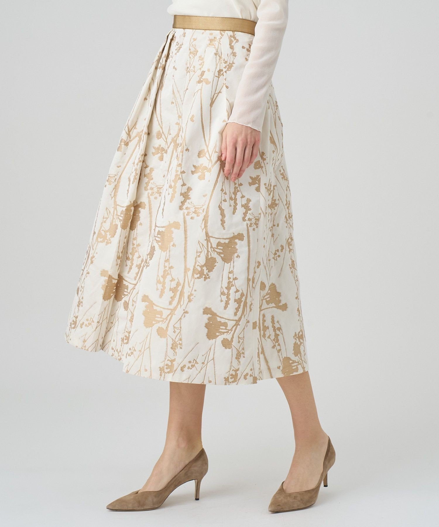 【アナイ/ANAYI】のシルエットフラワージャガードタックスカート インテリア・キッズ・メンズ・レディースファッション・服の通販 founy(ファニー) 　ファッション　Fashion　レディースファッション　Fashion for Women　スカート　Skirts　スマート　Smart, Elegant　フラワー　Flower, Floral　S/S・春夏　SS, Spring/Summer, Warm Season　再入荷　Restock / Back in Stock　夏　Summer　エレガント 上品　Elegant　beige|ID: prp329100004865987 ipo3291000000036219755