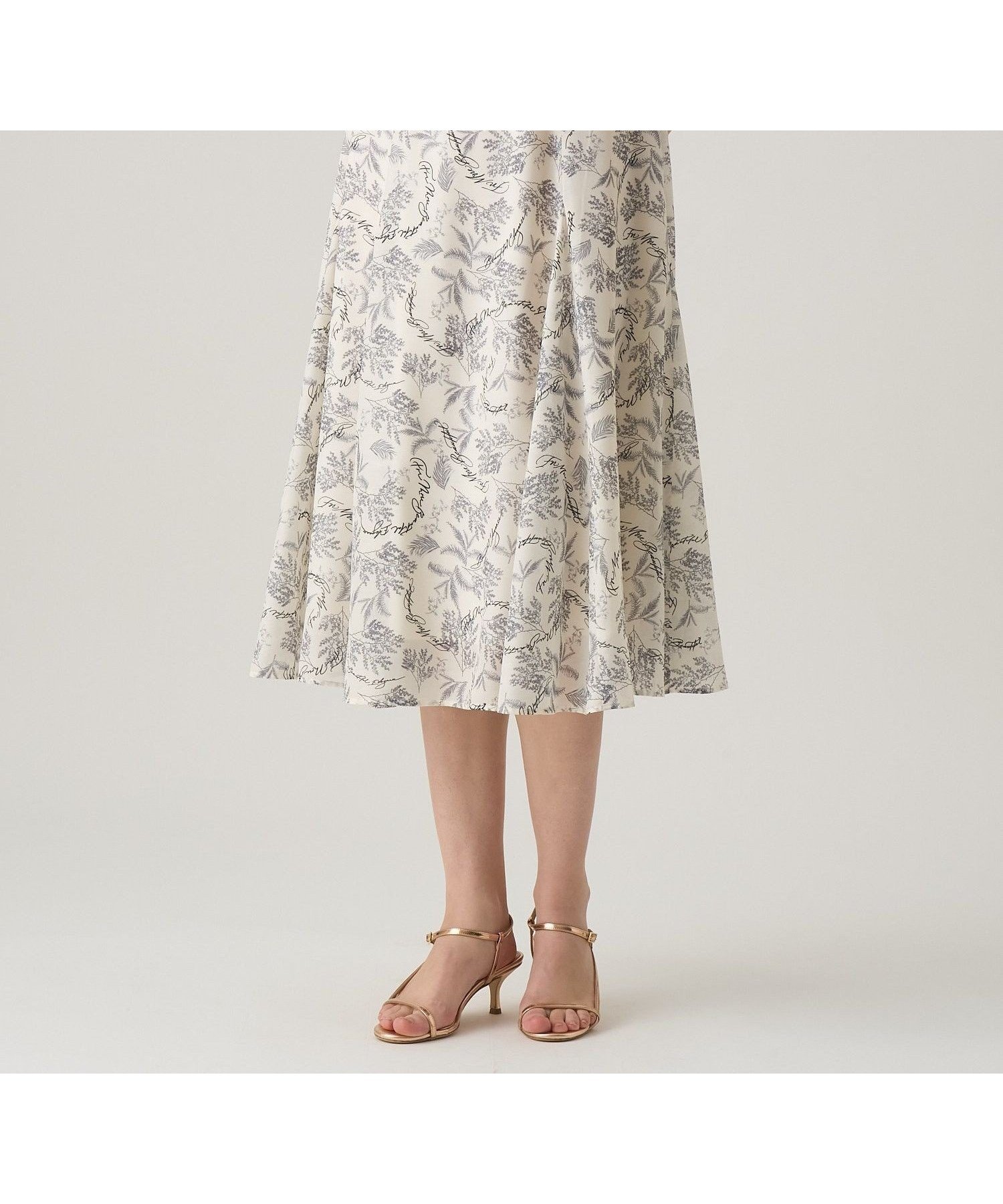 【アナイ/ANAYI】の【セットアップ対応商品】リーフカリグラフィープリントマチフレア スカート 人気、トレンドファッション・服の通販 founy(ファニー) 　ファッション　Fashion　レディースファッション　Fashion for Women　セットアップ　Matching Sets　スカート・ミニ/ミディ/マキシ　Skirts / Mini, Midi & Maxi Skirts　スカート　Skirts　Aライン・フレアスカート　A-Line & Flared Skirts　エレガント 上品　Elegant　スマート　Smart, Elegant　セットアップ　Set-Up, Coordinated Outfit　フレアースカート　Flared Skirt, A-Line Skirt　プリント　Print, Printed Pattern　ミックス　Mix, Mixed Style　モチーフ　Motif, Design Theme　リーフ　Leaf, Botanical Leaf　S/S・春夏　SS, Spring/Summer, Warm Season　再入荷　Restock / Back in Stock　夏　Summer　 other-1|ID: prp329100004865989 ipo3291000000036219761