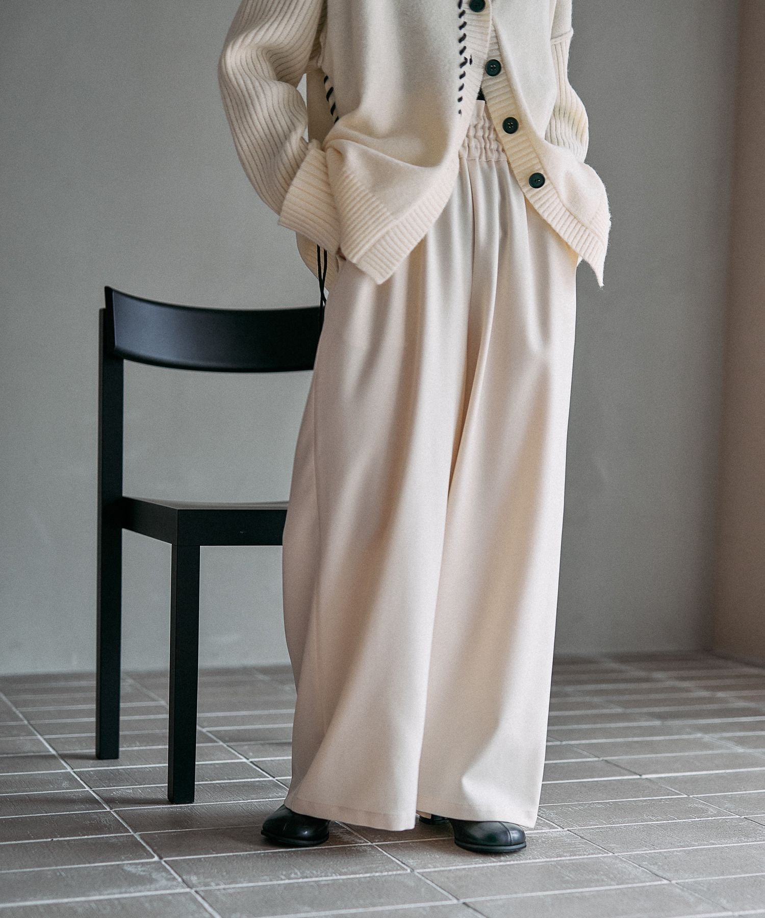 【レプシィム ローリーズファーム/LEPSIM LOWRYS FARM】のギャザーワイドパンツAW インテリア・キッズ・メンズ・レディースファッション・服の通販 founy(ファニー) 　ファッション　Fashion　レディースファッション　Fashion for Women　パンツ　Pants & Trousers　おすすめ　Recommended / Our Picks　ギャザー　Gathered, Ruffled　セットアップ　Set-Up, Coordinated Outfit　人気　Popular, Best Seller　A/W・秋冬　Autumn/Winter　アイボリー08|ID: prp329100004866010 ipo3291000000036219872