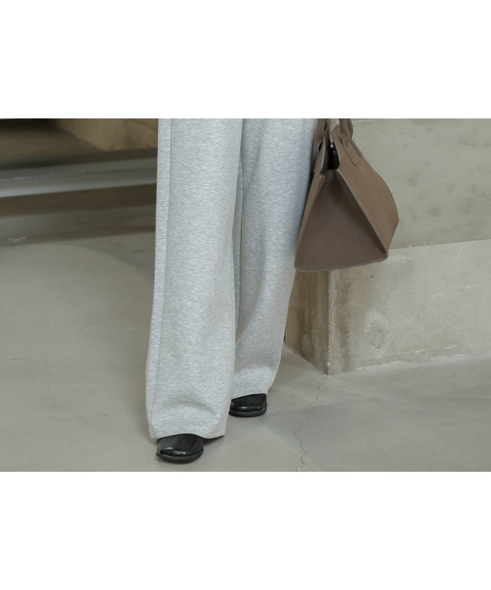 【ラジュール/Lajour】のポンチストレートパンツ インテリア・キッズ・メンズ・レディースファッション・服の通販 founy(ファニー) 　ファッション　Fashion　レディースファッション　Fashion for Women　パンツ　Pants & Trousers　とろみ　Fluid, Flowy Fabric　ストレッチ　Stretch, Stretchy Fabric　ストレート　Straight, Straight Cut　ワイド　Wide, Wide Fit　エレガント 上品　Elegant　旅行　Travel　グレー|ID: prp329100004866023 ipo3291000000036219954