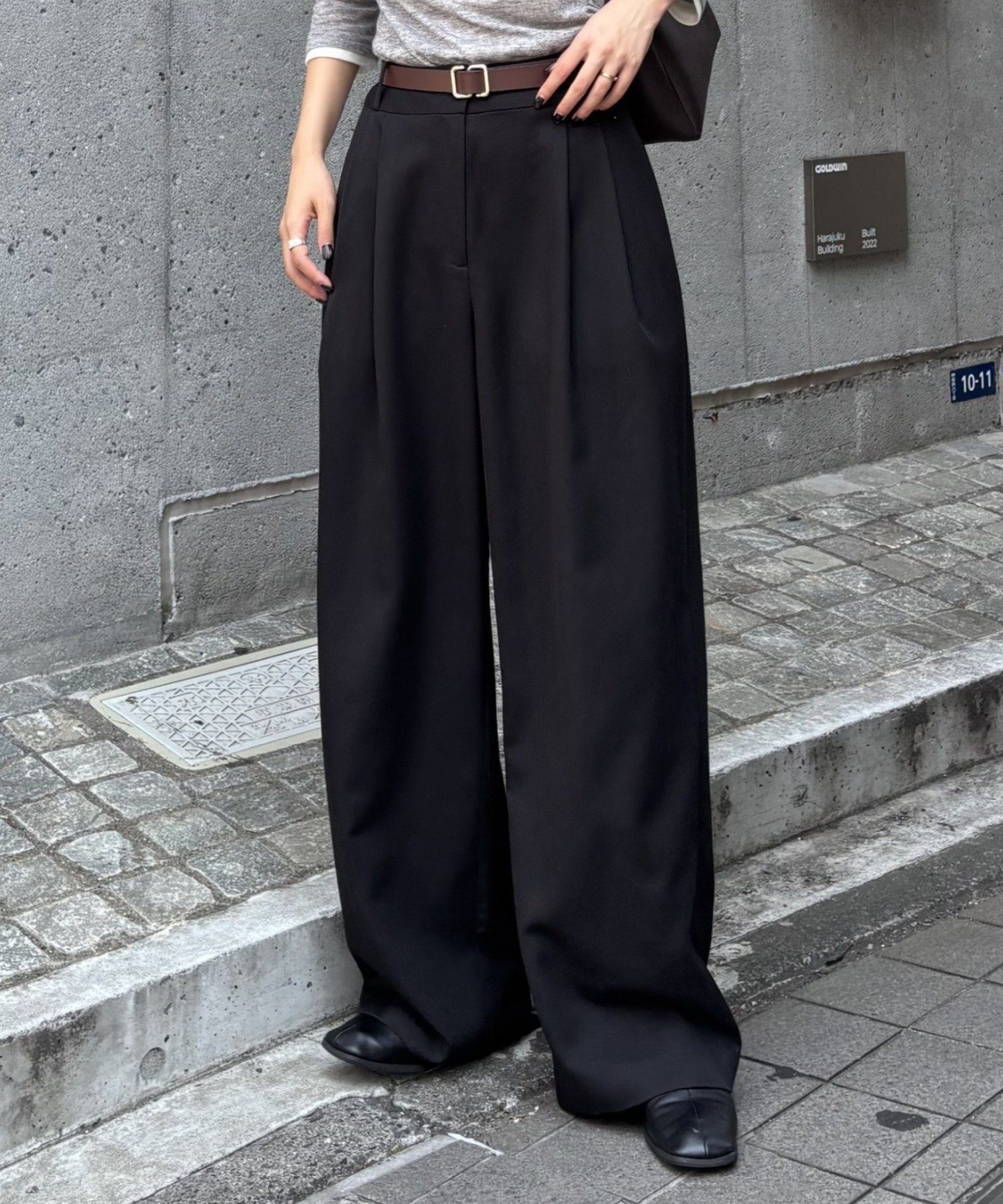 【コロニートゥーワンスリーナイン/COLONY 2139】の【PIKO企画/新色追加】2タックワイドパンツ インテリア・キッズ・メンズ・レディースファッション・服の通販 founy(ファニー) 　ファッション　Fashion　レディースファッション　Fashion for Women　パンツ　Pants & Trousers　ウェーブ　Wavy Pattern　厚底　Platform Shoes　シューズ　Shoes, Footwear　スニーカー　Sneakers, Trainers　フラット　Flat, Flat Shoes　ワイド　Wide, Wide Fit　再入荷　Restock / Back in Stock　ブラック|ID: prp329100004866038 ipo3291000000036220036