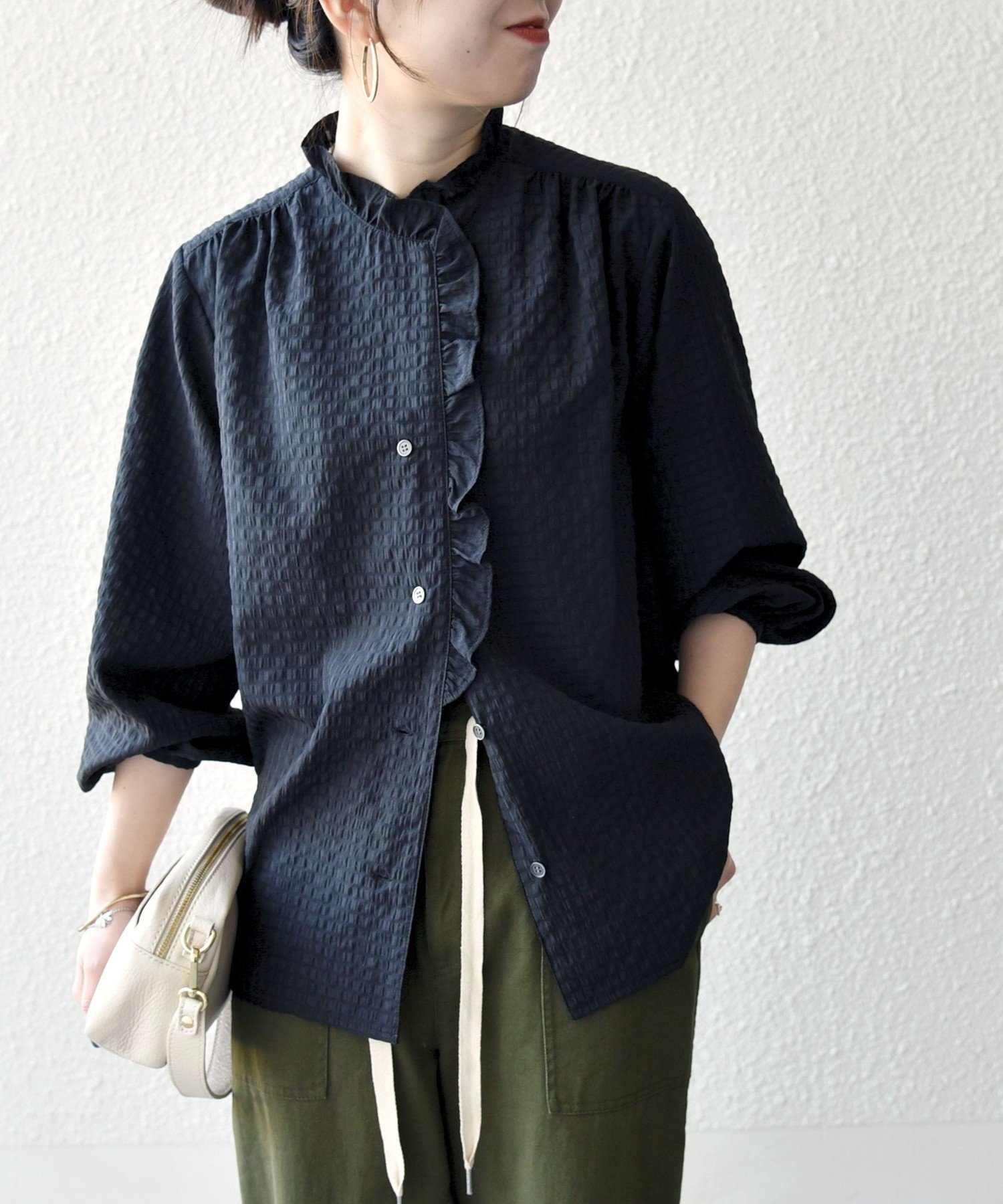 【シップス フォー ウィメン/SHIPS】のSHIPS any 洗濯機可能 フリルカラー スタンド オープン シャツ ブラウス 人気、トレンドファッション・服の通販 founy(ファニー) 　ファッション　Fashion　レディースファッション　Fashion for Women　トップス・カットソー　Cut & Sew Tops　シャツ・ブラウス・オフィスカジュアル　Elegant Blouses & Button-Ups　洗える　Machine Washable　カーディガン　Cardigan, Knitwear　ギャザー　Gathered, Ruffled　シアー　Sheer, See-Through　ショルダー　Shoulder, Shoulder Strap　ジャケット　Jacket, Outerwear　スタンド　Stand Collar, Upright Stand　デニム　Denim, Jeans Material　フェミニン　Feminine, Girly　フリル　Frill, Ruffle　ボトム　Bottoms, Lower Wear　ヨーク　Yoke, Yoke Design　おすすめ　Recommended / Our Picks　ビジネス 仕事 通勤　Business / Work / Commuting　2026年　2026　 other-1|ID: prp329100004866041 ipo3291000000036220046